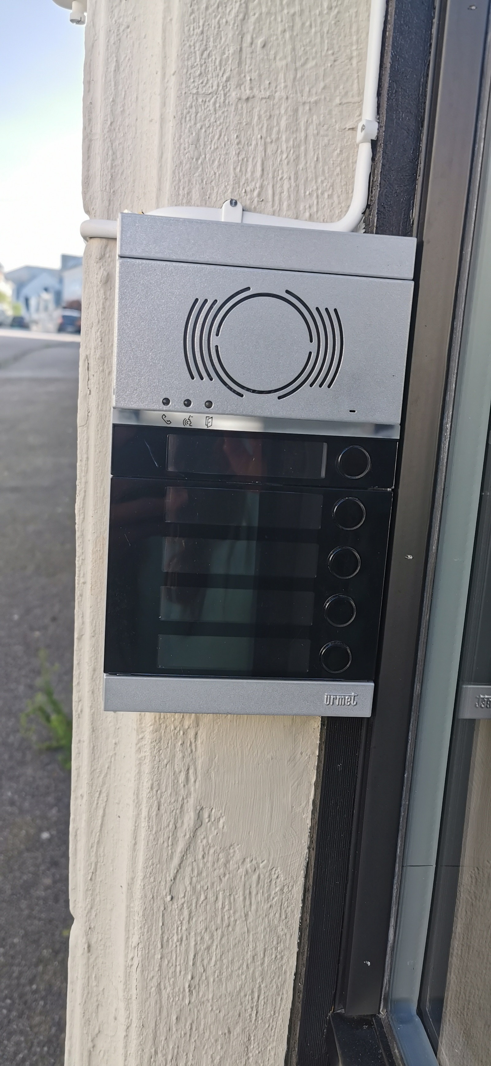 Ringeklokke/porttelefon Galleribilde