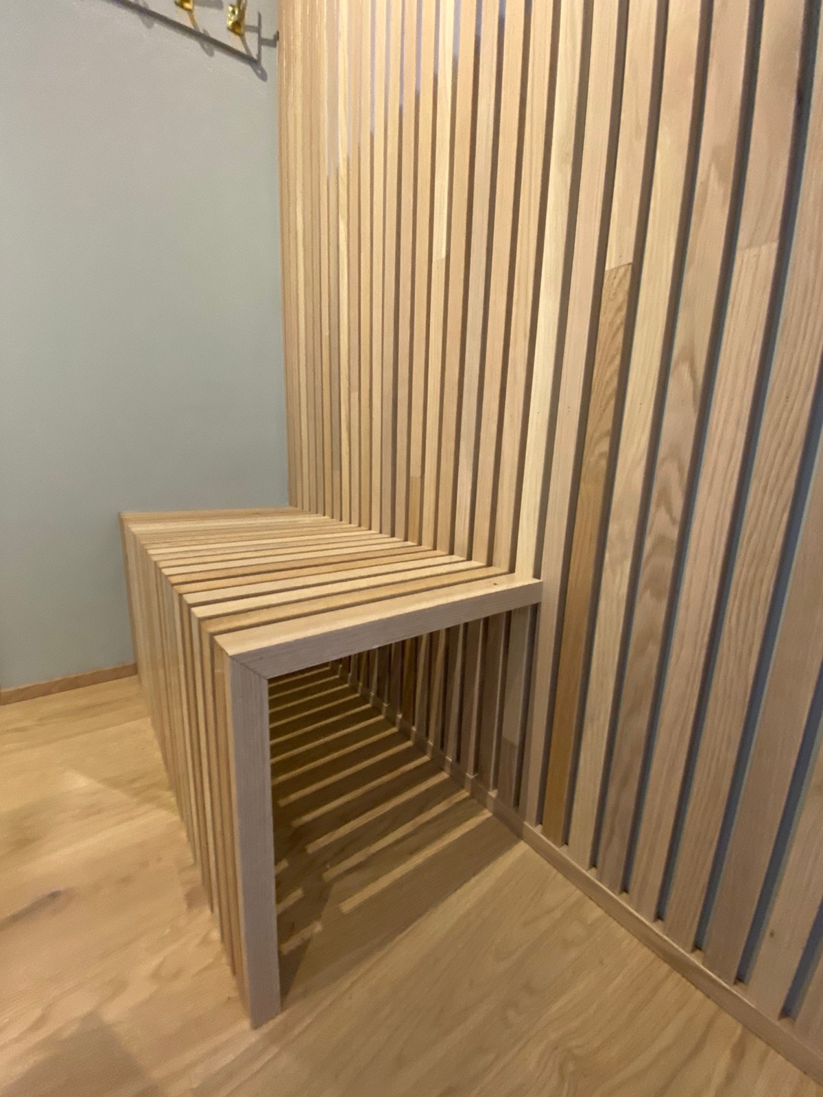 Eike benk entre Galleribilde