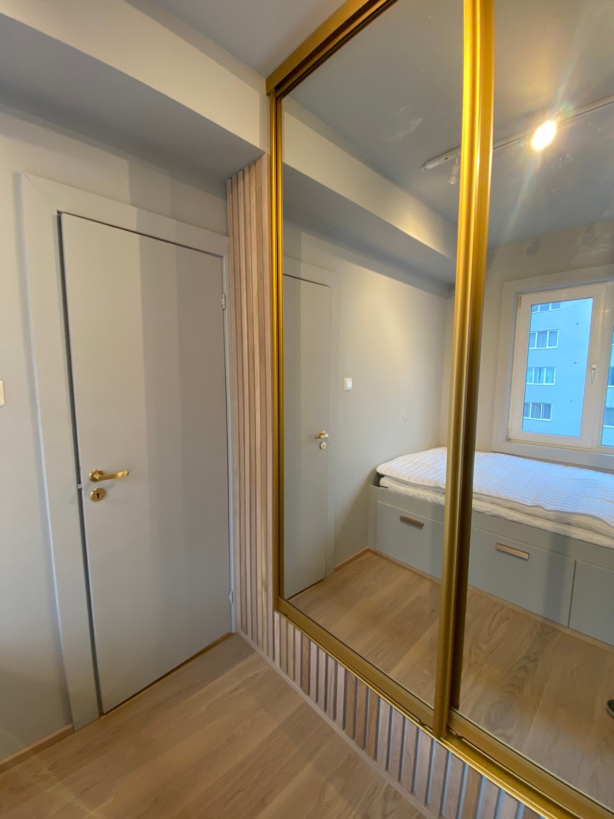 Garderobeskap soverom 1 Galleribilde