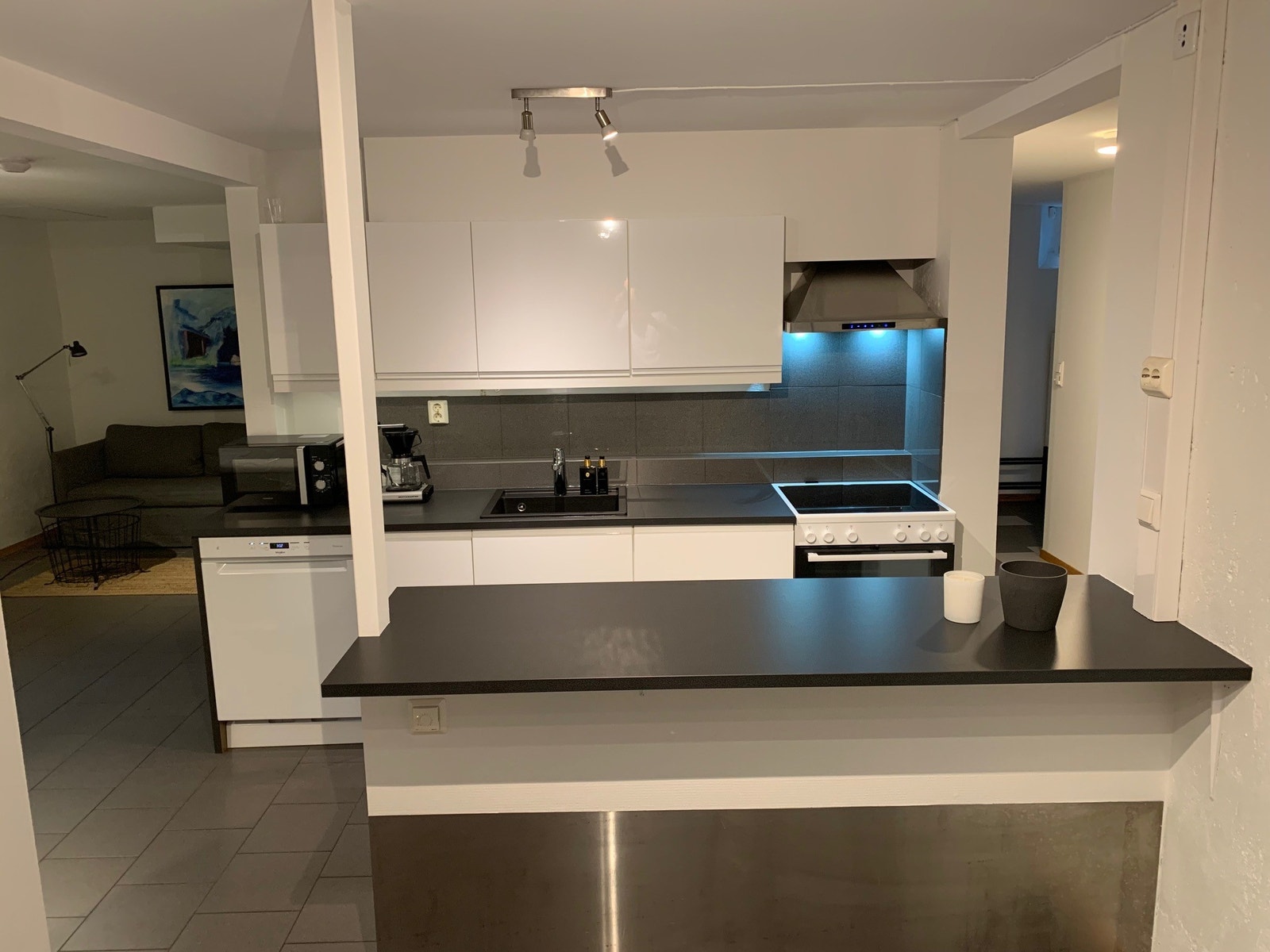 Kjøkken med øy Galleribilde