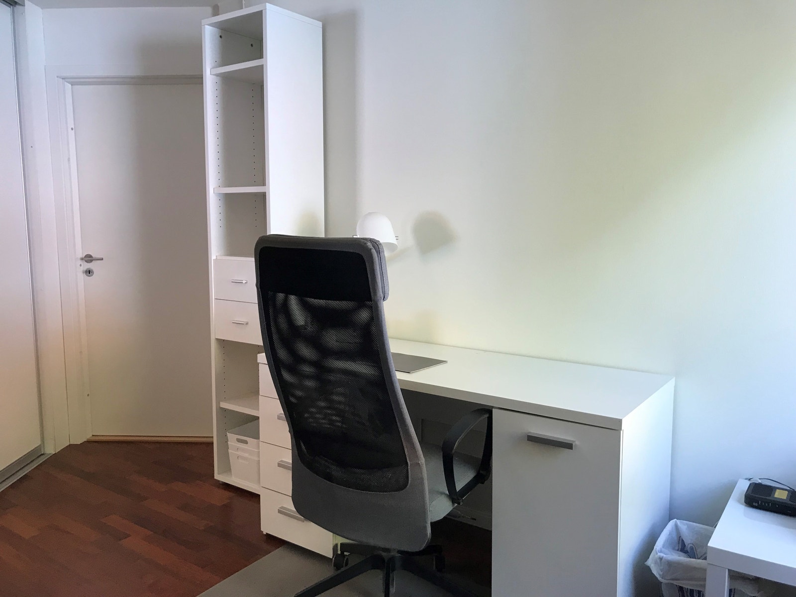 Gjesterom/kontor fra innside Galleribilde