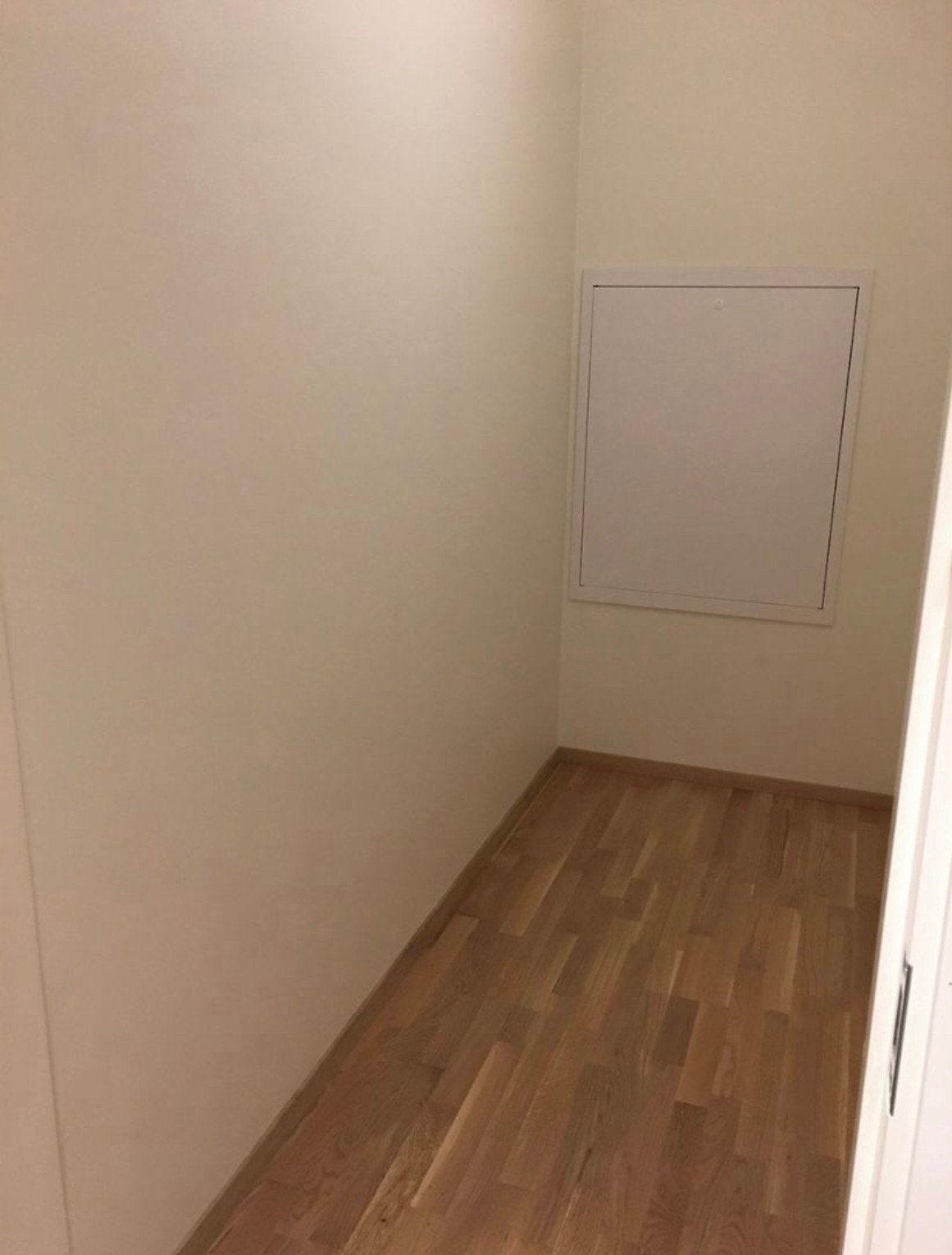 Innvendig bod Galleribilde