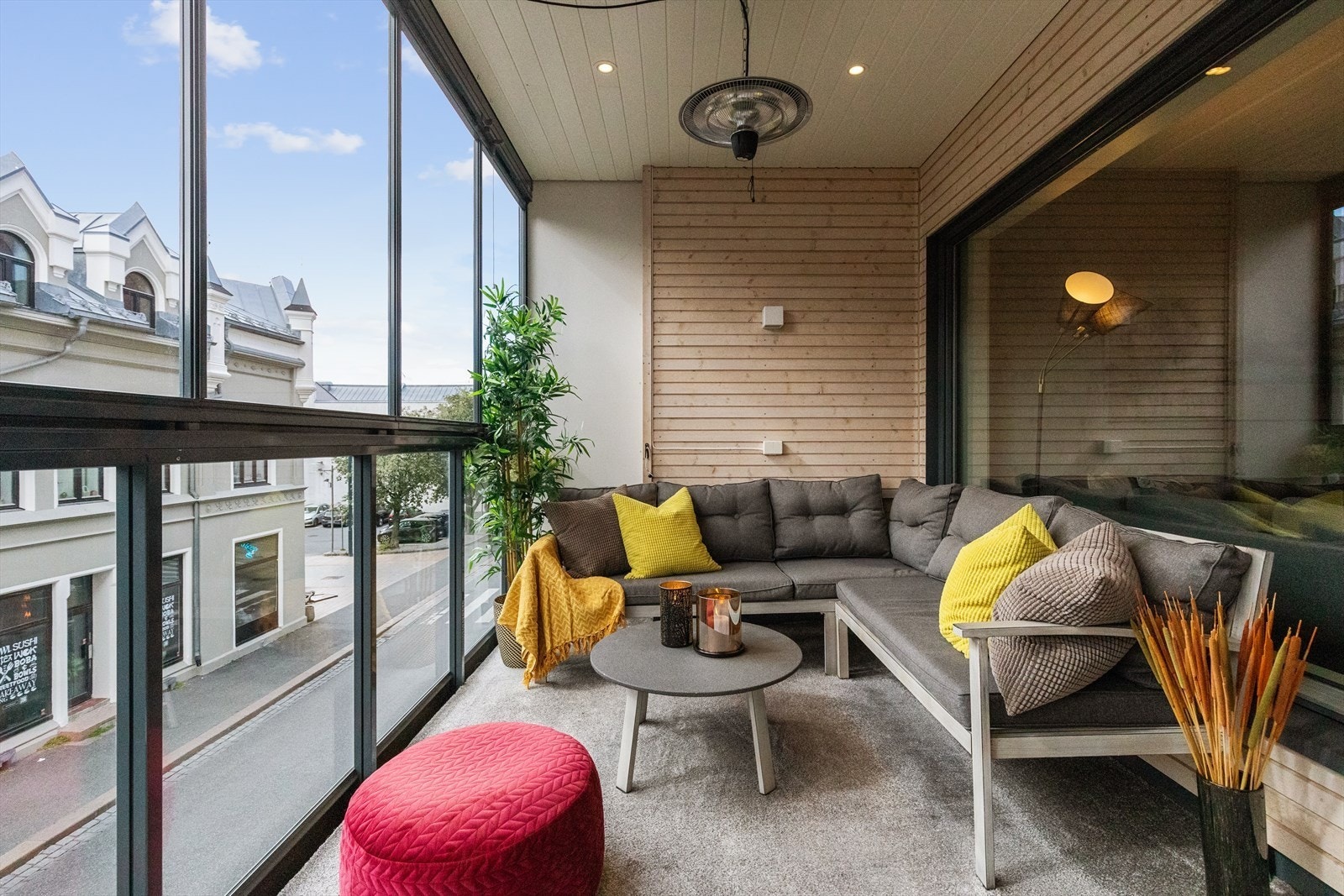 Sørvendt balkong Galleribilde