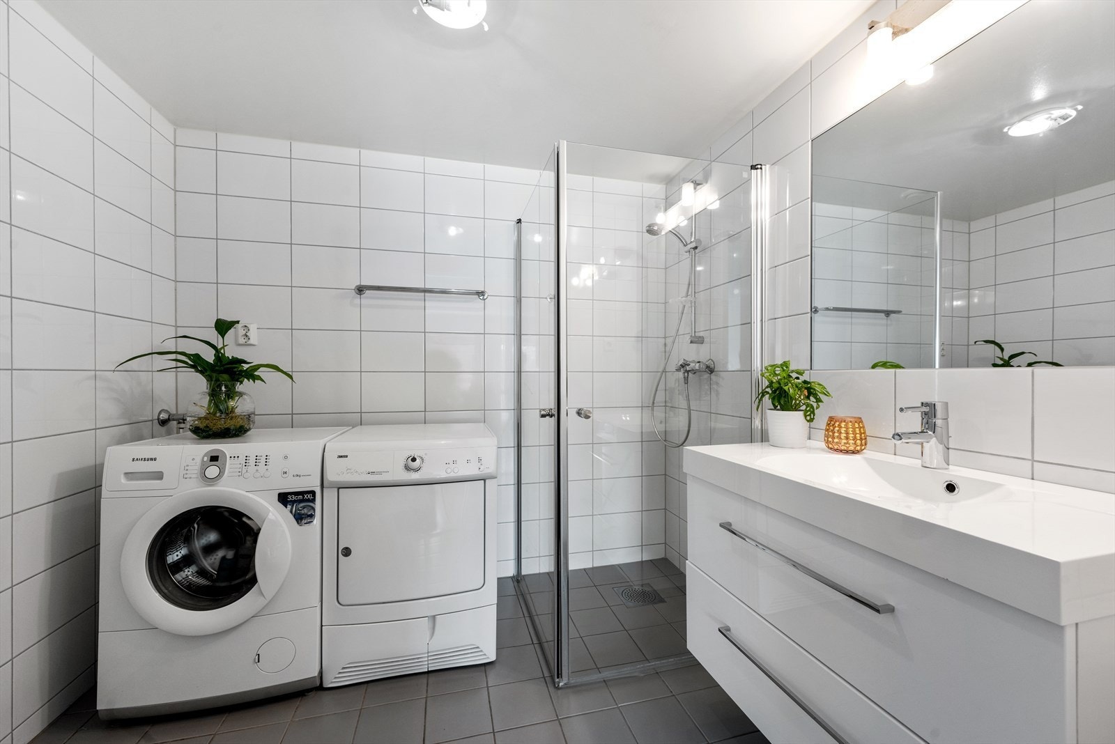 Moderne bad Galleribilde