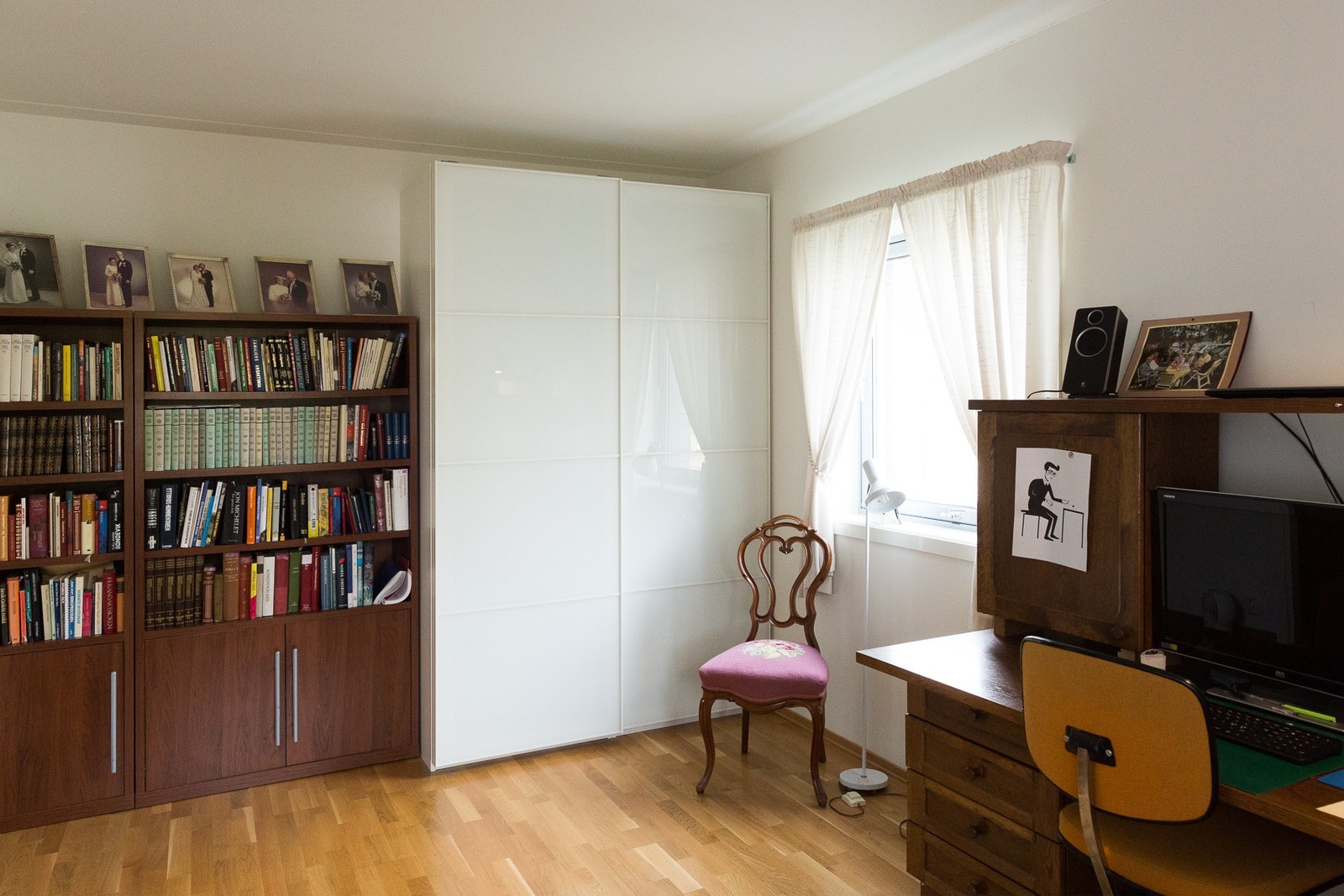 Soverom / Kontor mot øst og nord Galleribilde