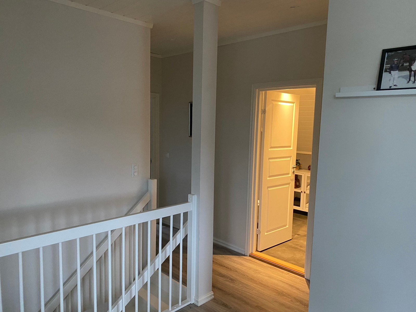 Trappe oppgang fra 1etg Galleribilde