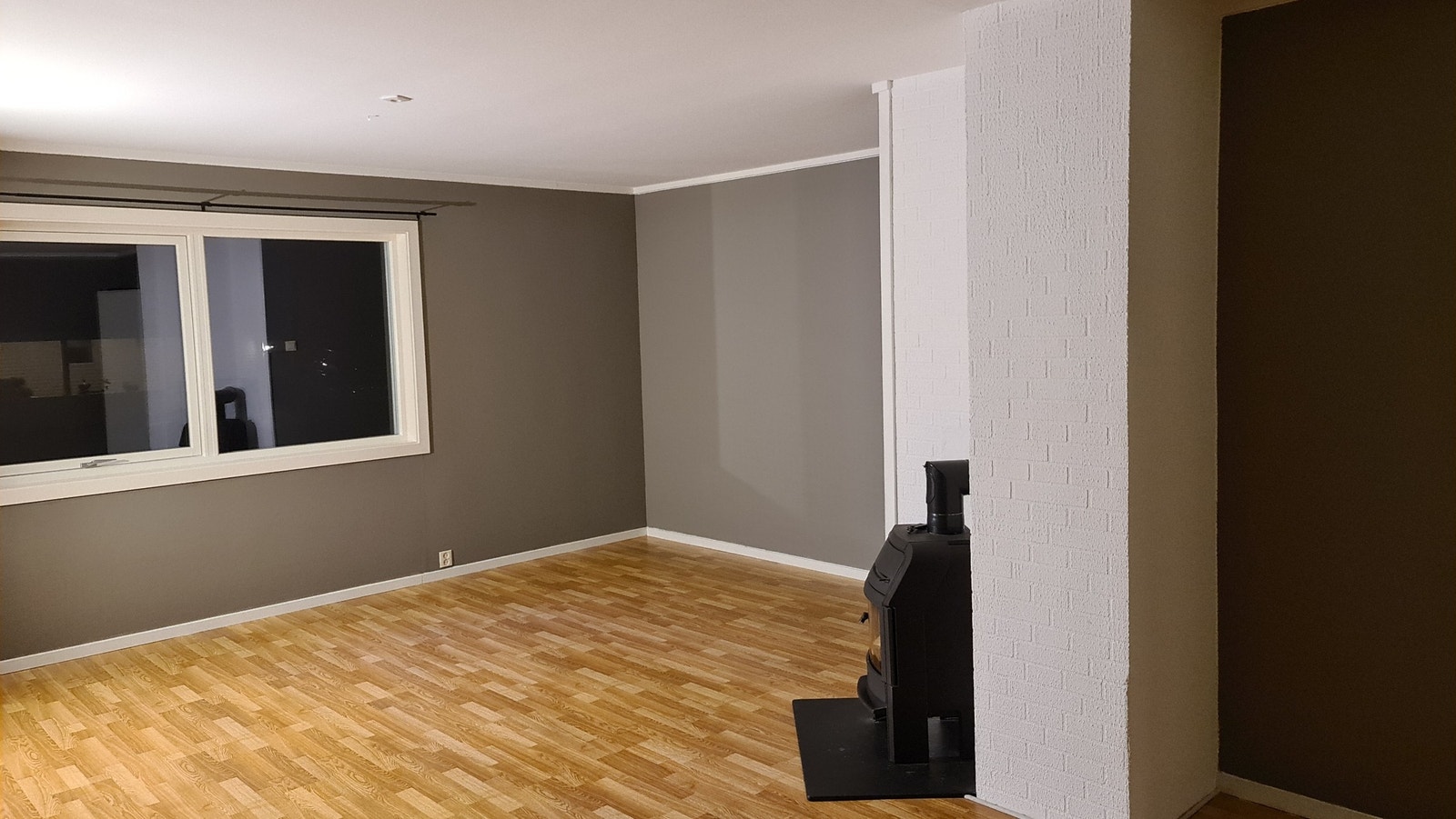 Vedovn på stue Galleribilde