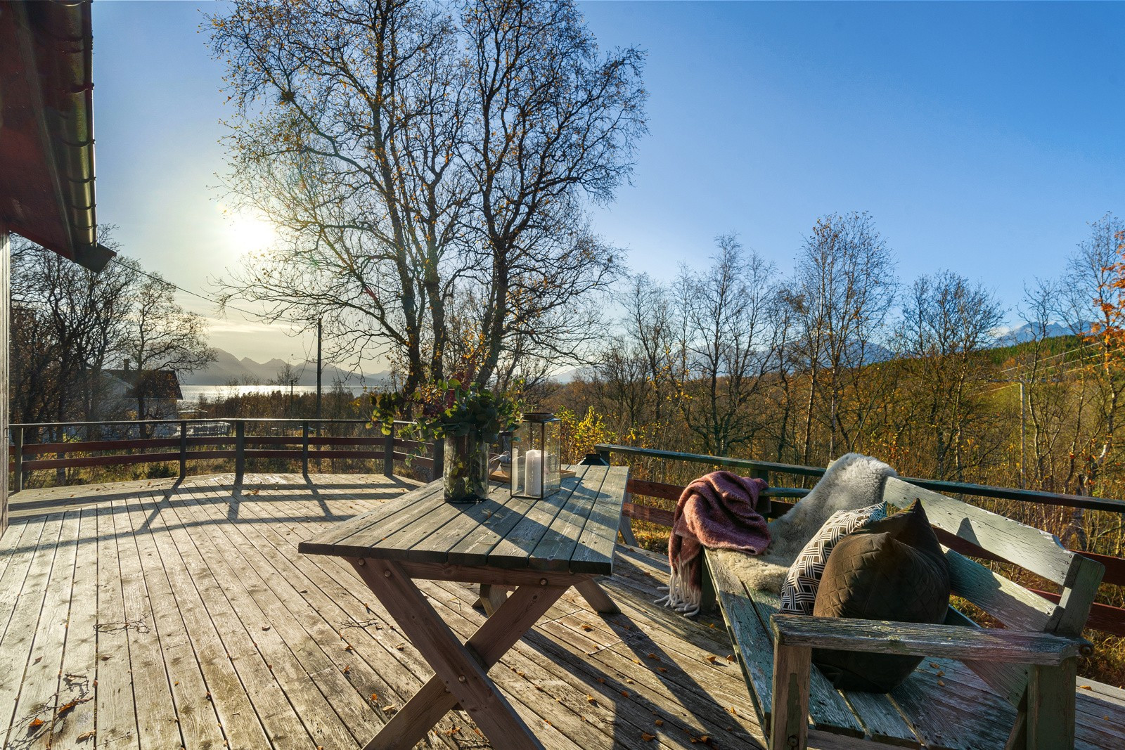 Nydelig sted å nyte solen og utsikten!