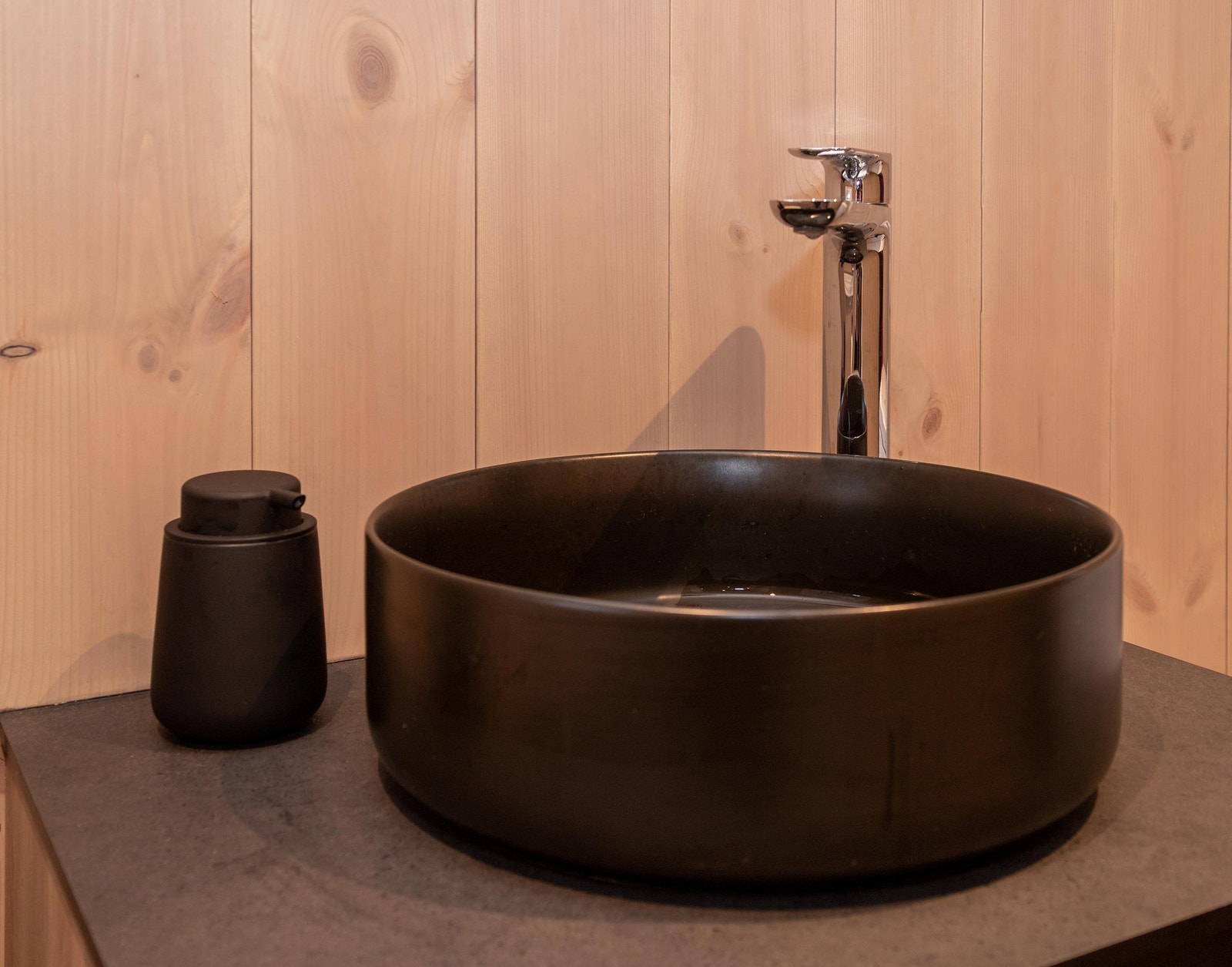 En Skogfiol hytte oppført i Valdres Galleribilde