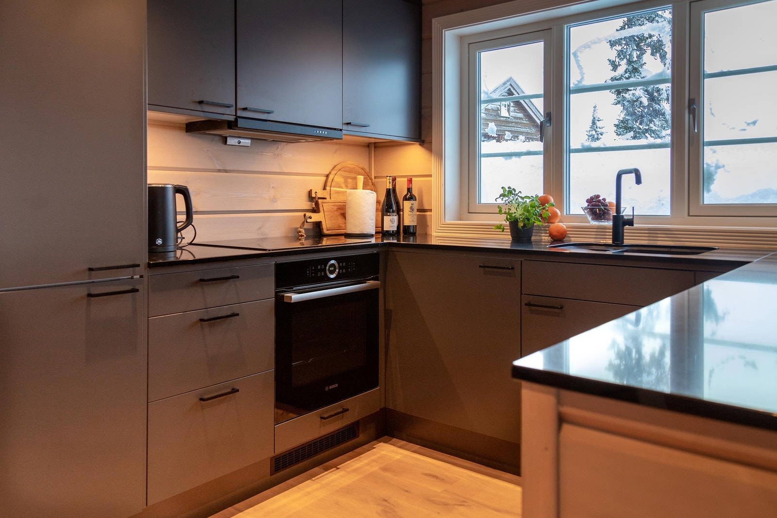 En Skogfiol hytte oppført i Valdres Galleribilde