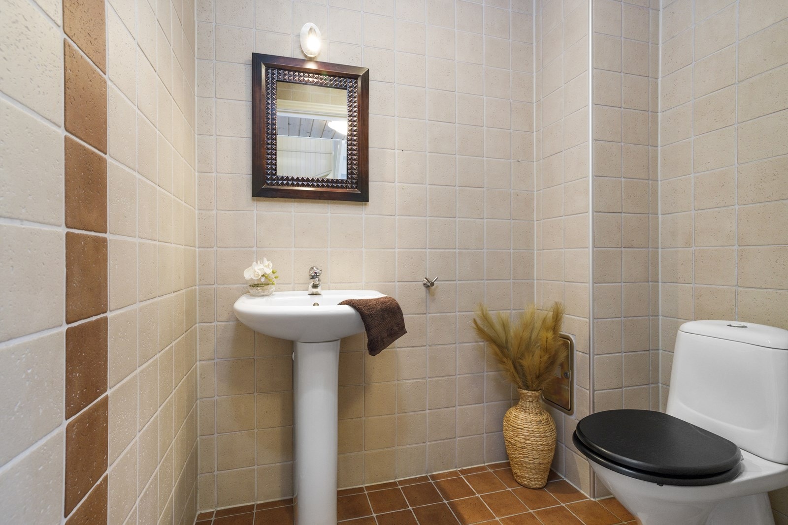 WC-rom i 1.etasje. Galleribilde