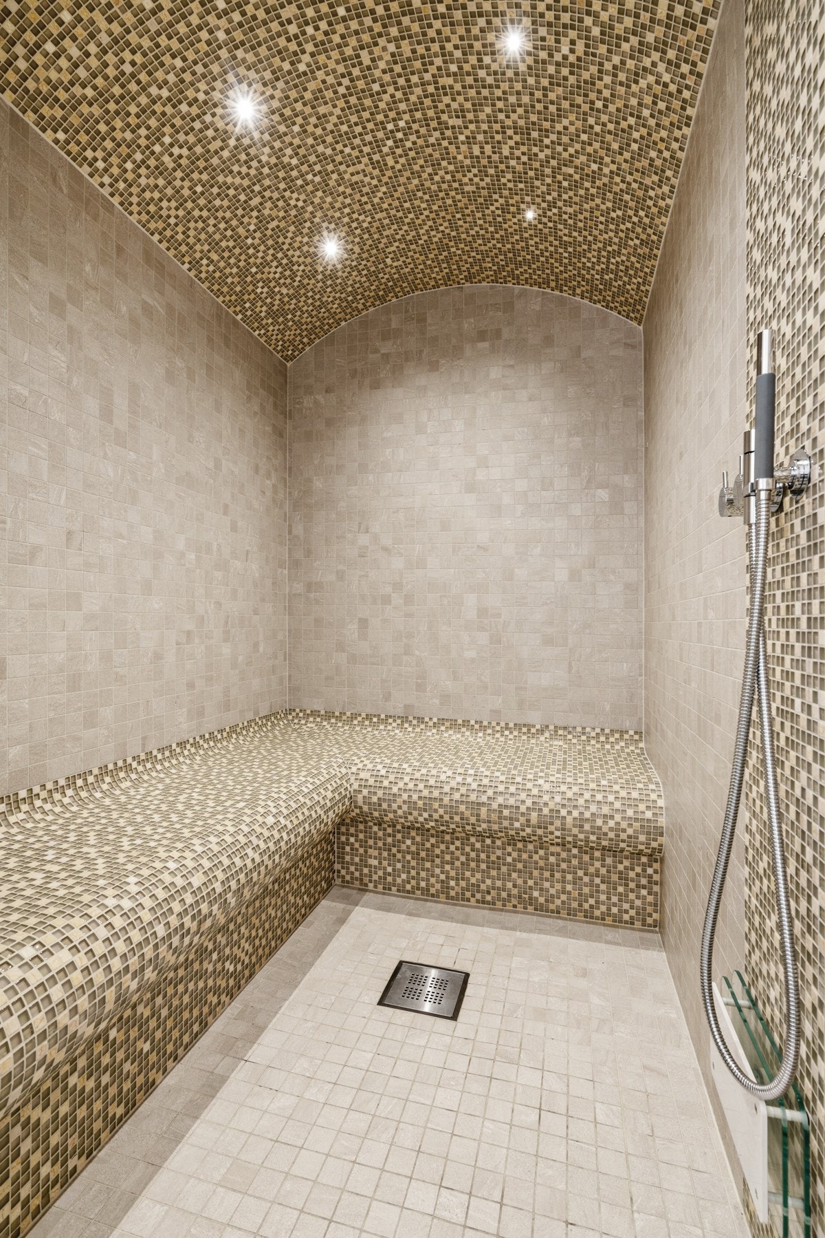 Fra steamdusj i spaavdelingen Galleribilde