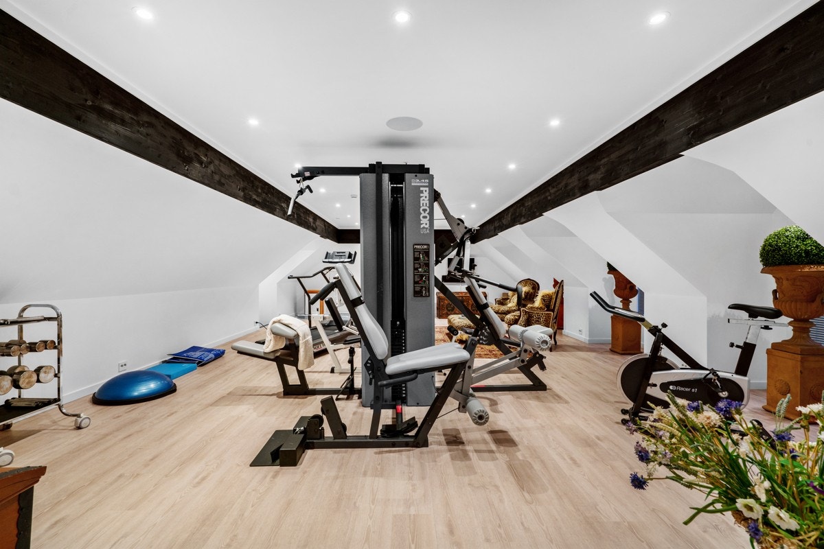 Fra det store treningsrommet i loftsetasjen i annekset Galleribilde