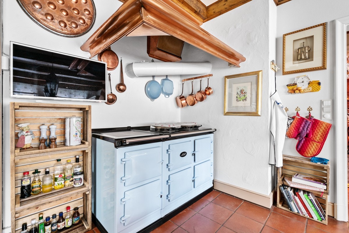 Fra kjøkkenet med spesialovn Galleribilde