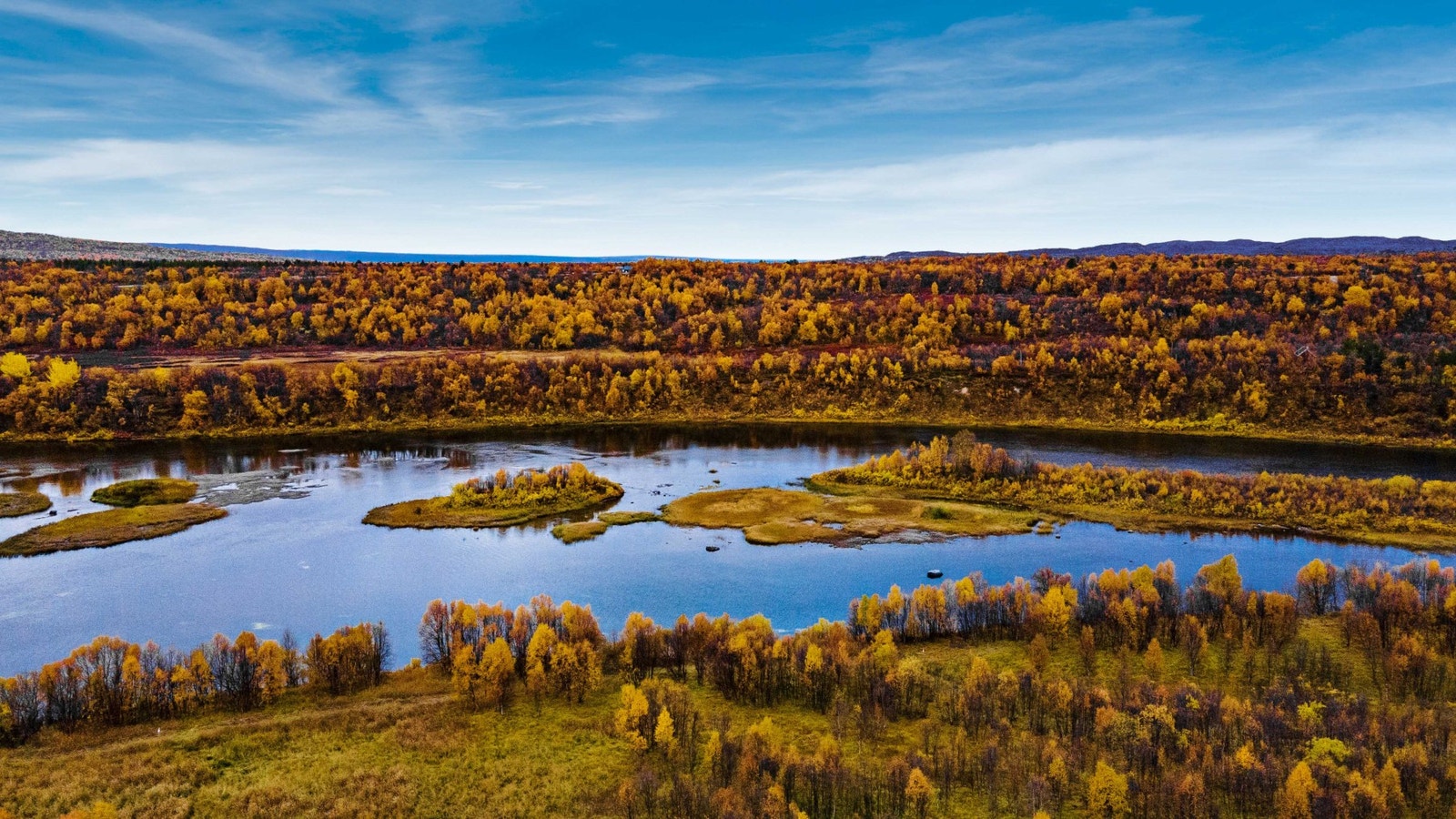 Område mot elva Galleribilde