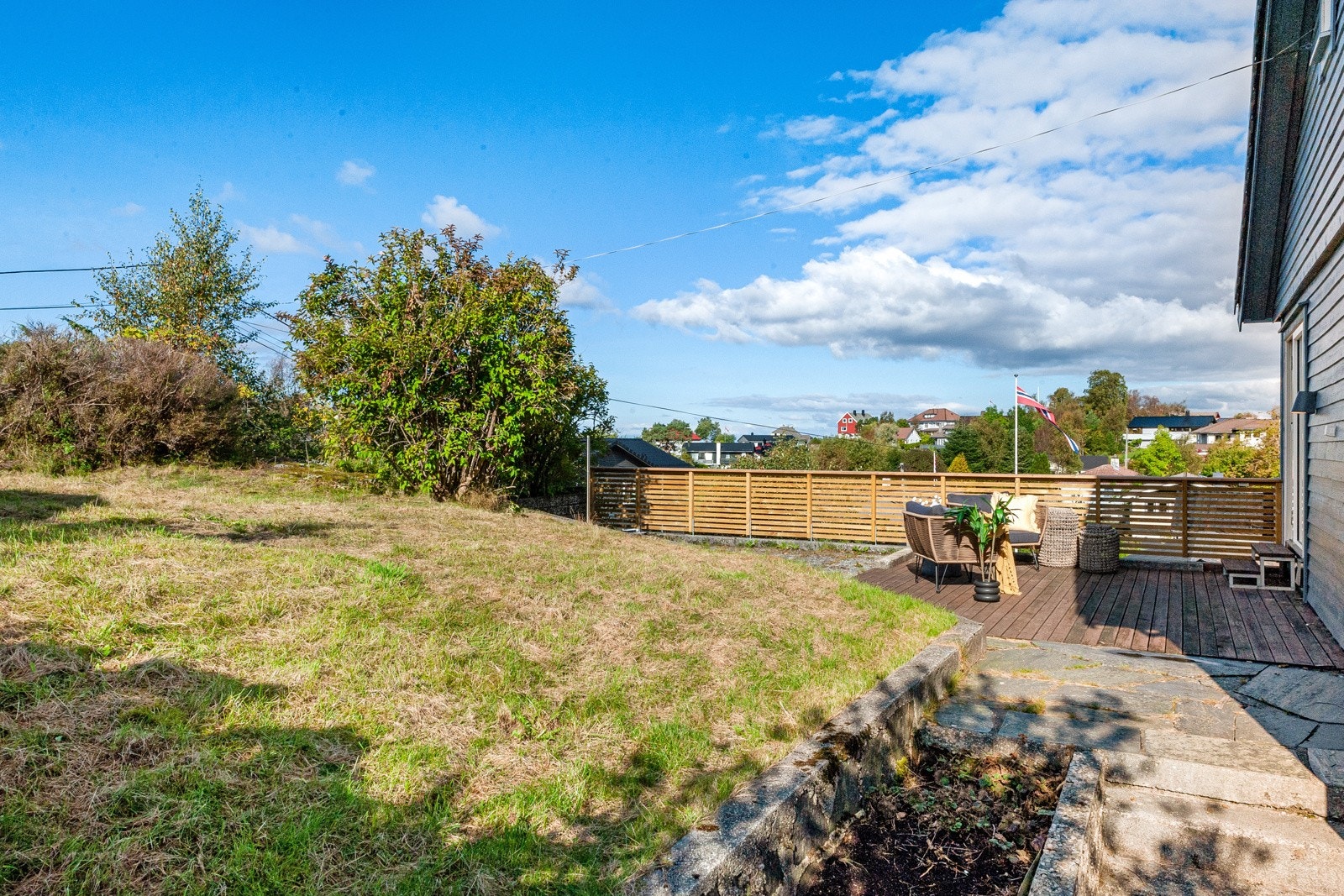 Stor eiendom med rekreasjonsmuligheter for store og små. Galleribilde