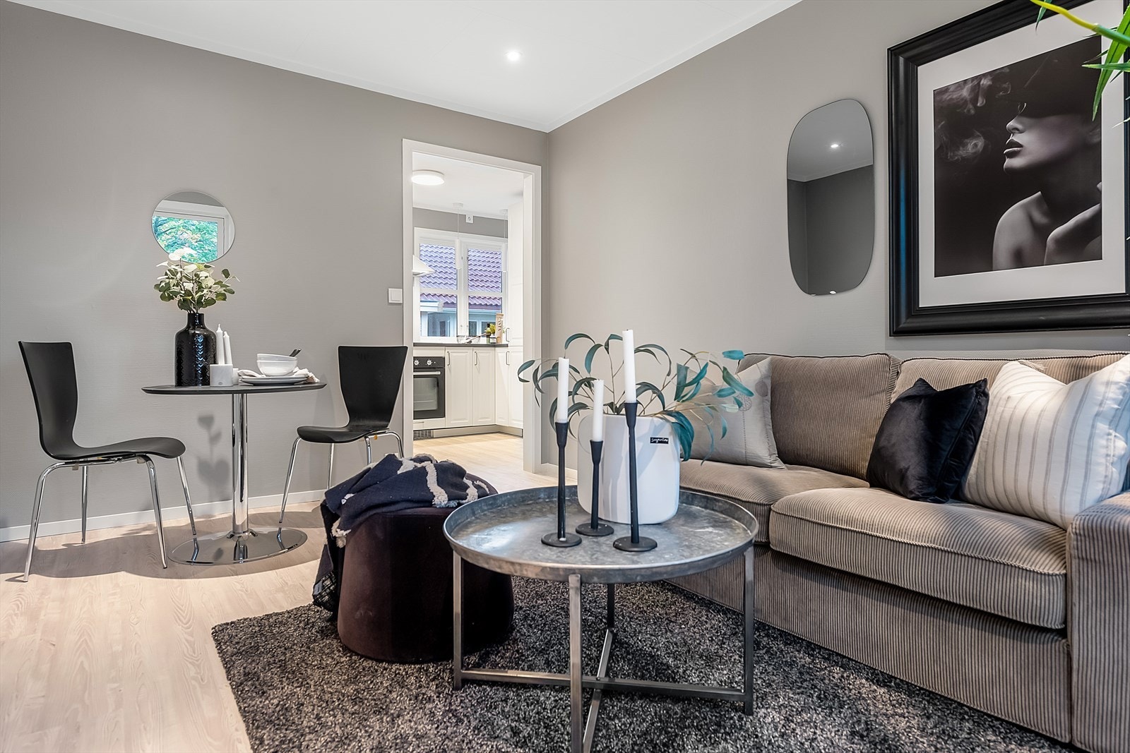 Nordvik v/Jørgen Nyhus har gleden av å presentere denne nyoppussede og tiltalende leiligheten Galleribilde