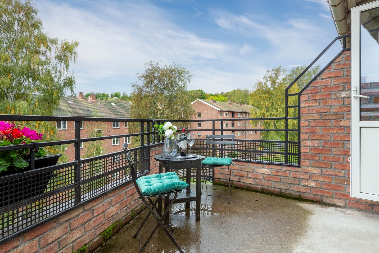 Sørvestvendt balkong på 8,4 kvm Galleribilde