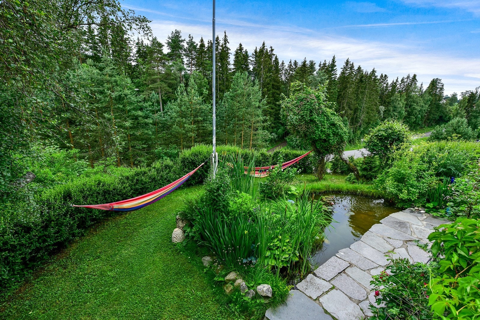 .....eller henge her i det grønne. Galleribilde