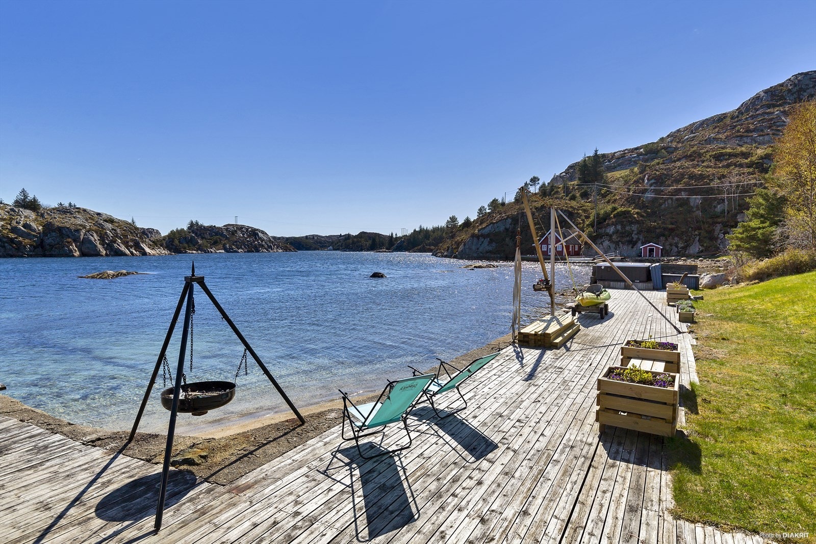 Fritidseiendom med privat badestrand Galleribilde