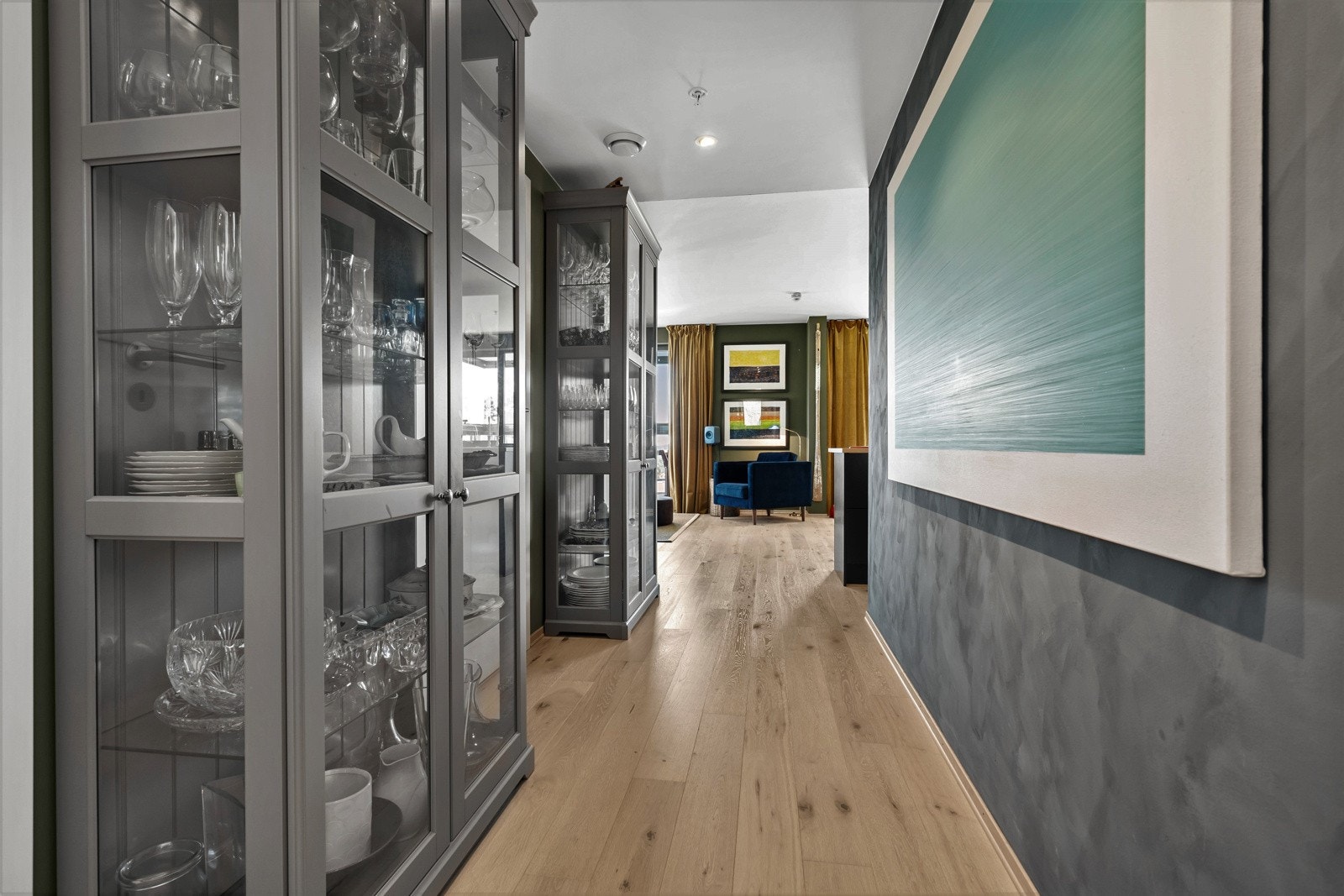 Gang mot stuen Galleribilde