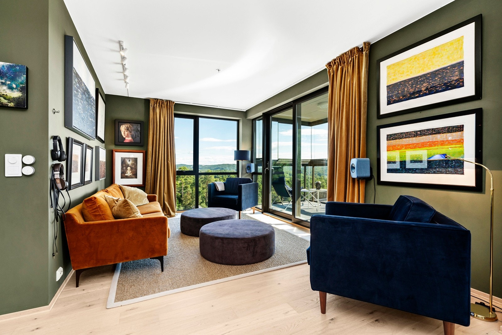 Stue med flott utsikt Galleribilde