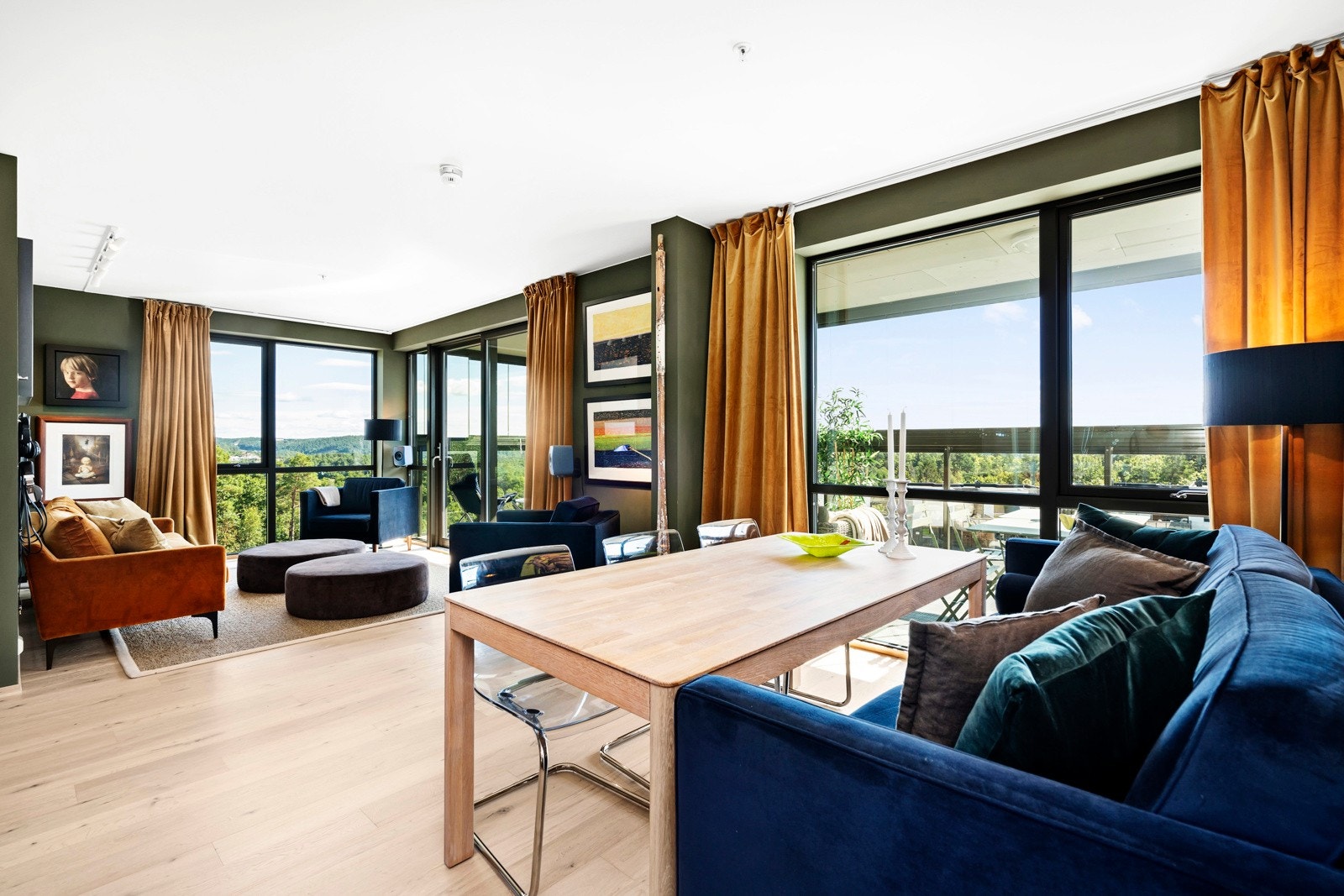 Stue/spisestue Galleribilde