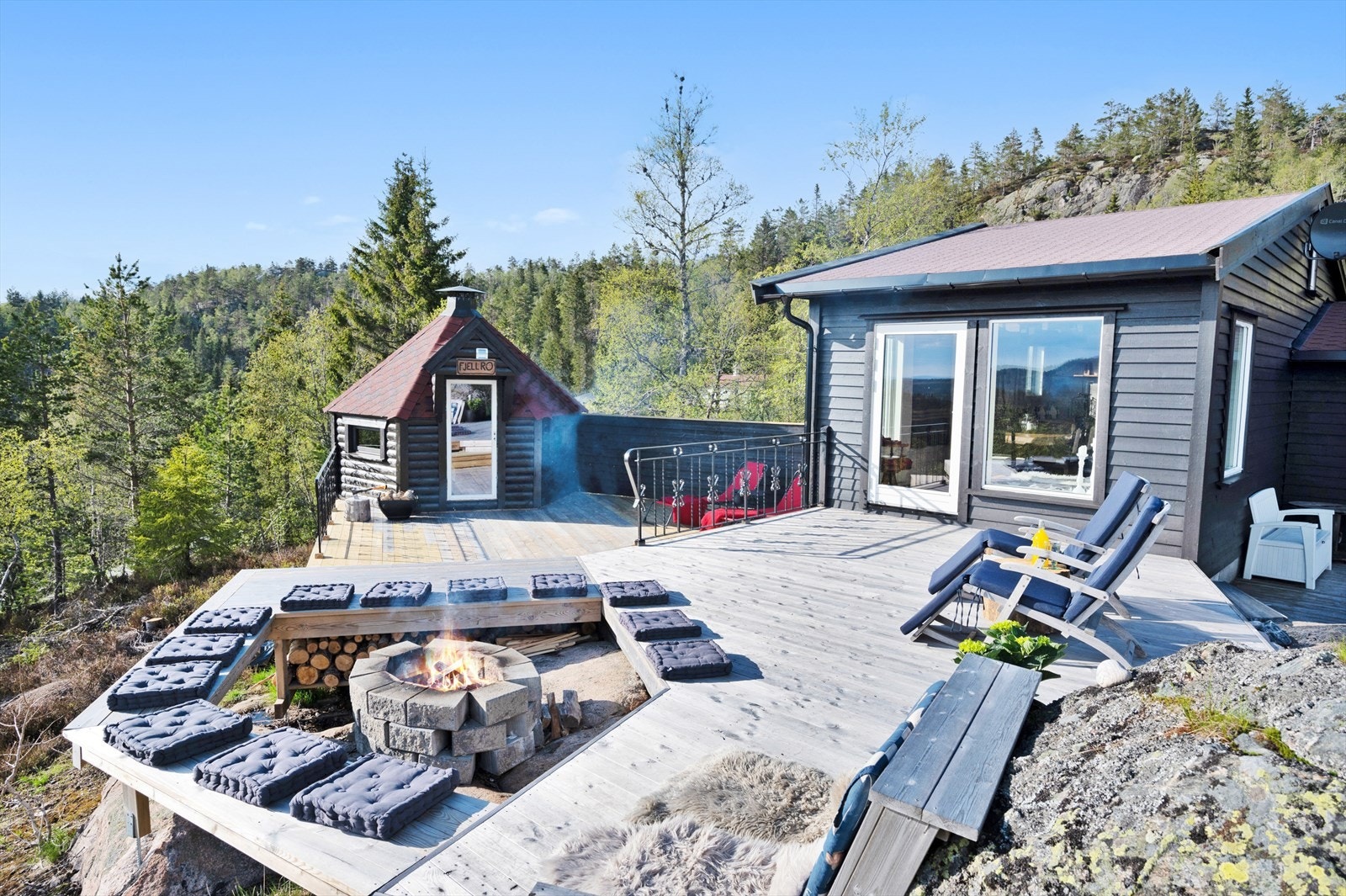 Bålplass og grillhytte Galleribilde