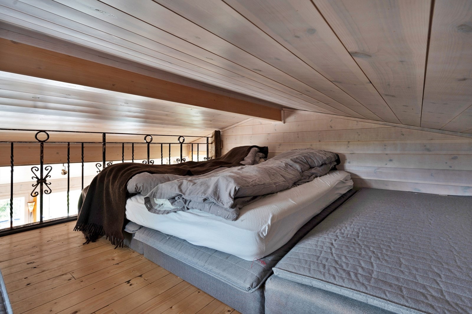 Hems over spisestue Galleribilde