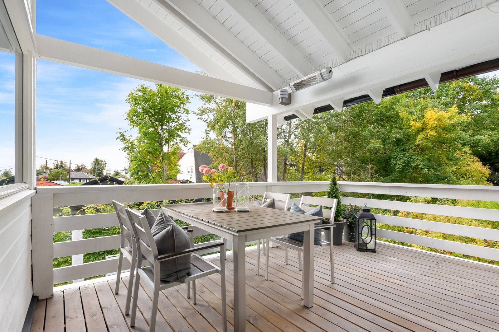 Fra den hyggelige terrassen ut fra stuen Galleribilde