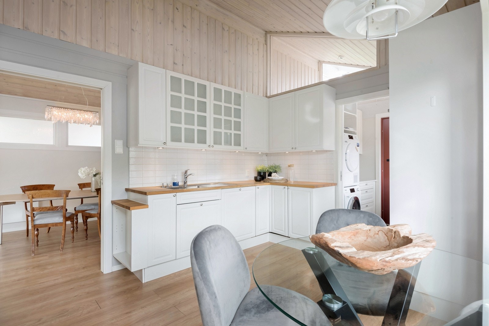 Kjøkken med spiseplassen Galleribilde