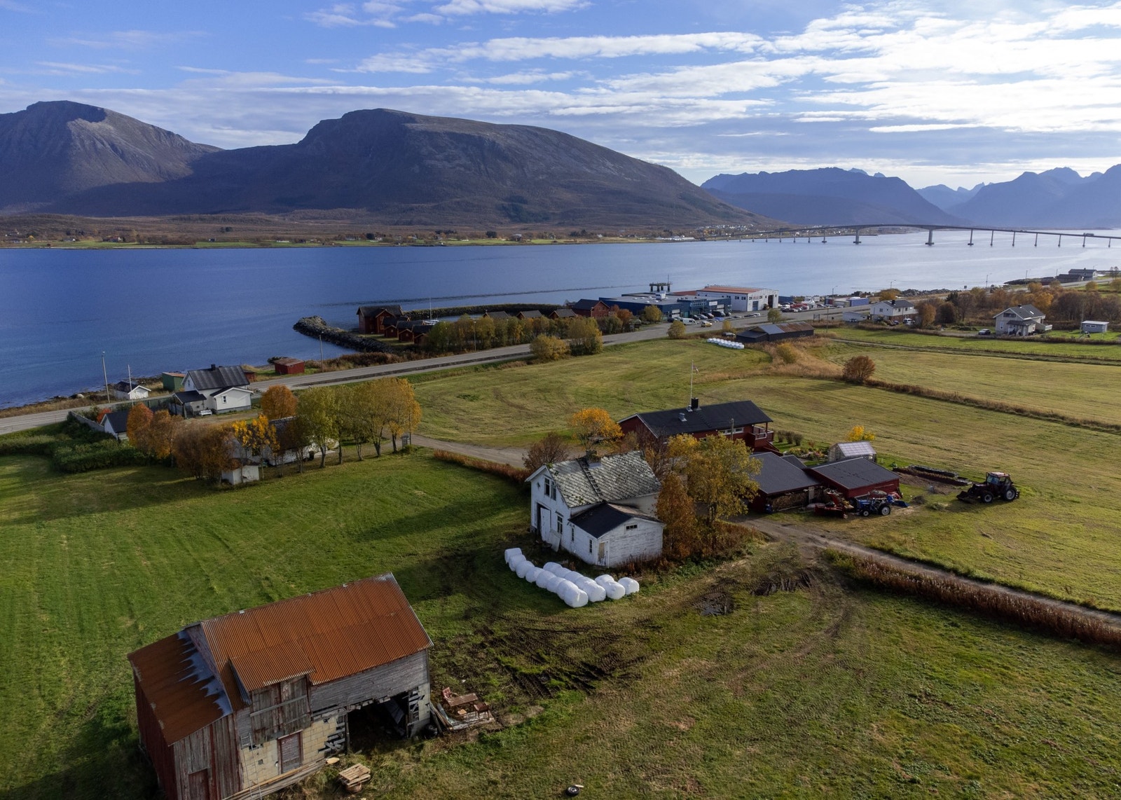 Eiendommen sett fra lufta Galleribilde