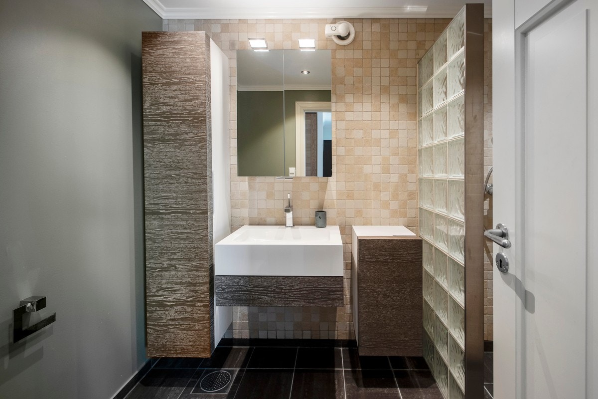 Bad II i u. etasje Galleribilde