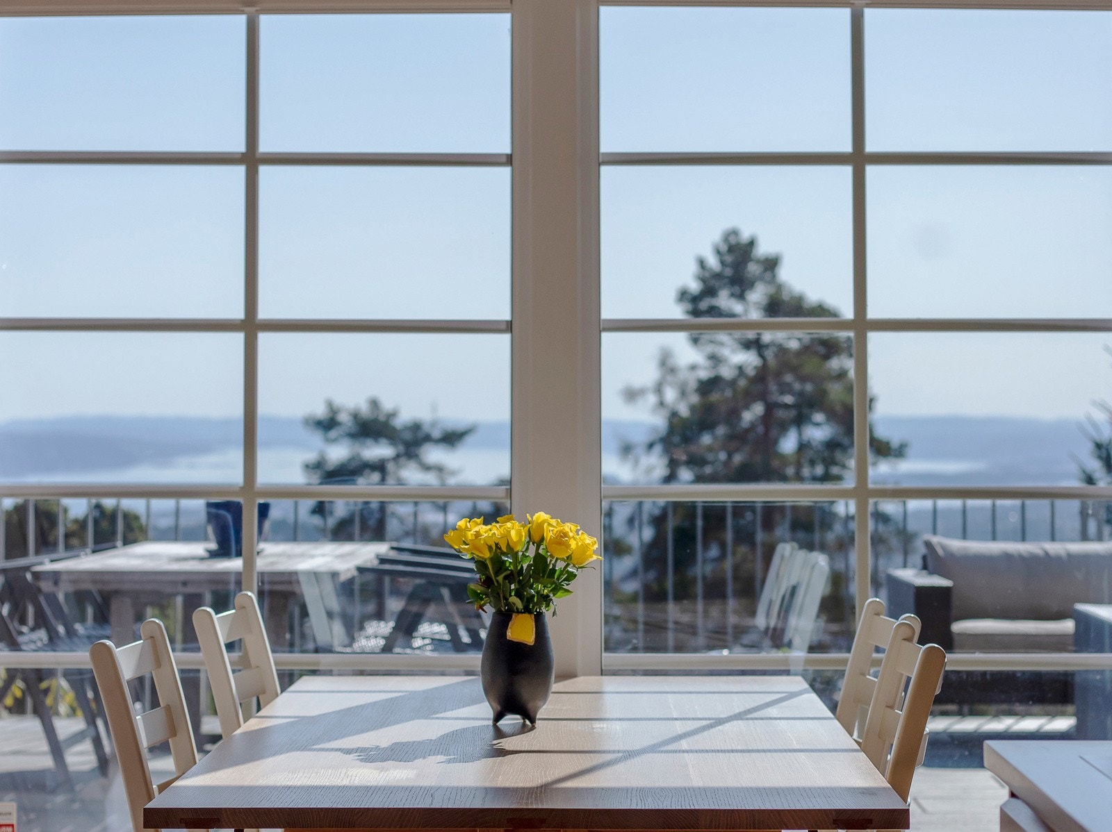 Velkommen til Hospitsveien 10 A - Helt greit perspektiv fra kjøkkenbordet. Galleribilde