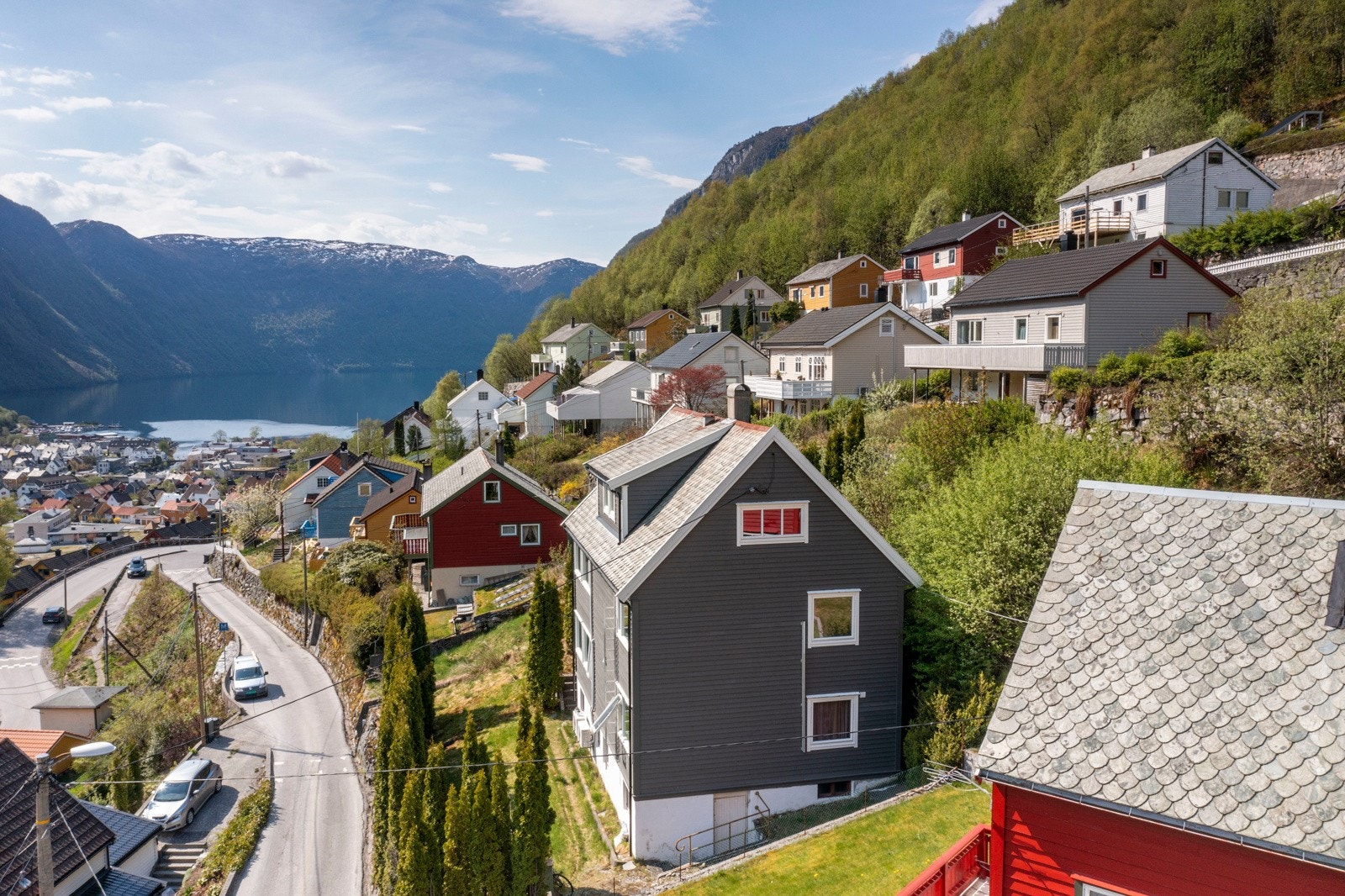 Hålandsvegen 12 v/Fjordane Eiendomsmegling Galleribilde