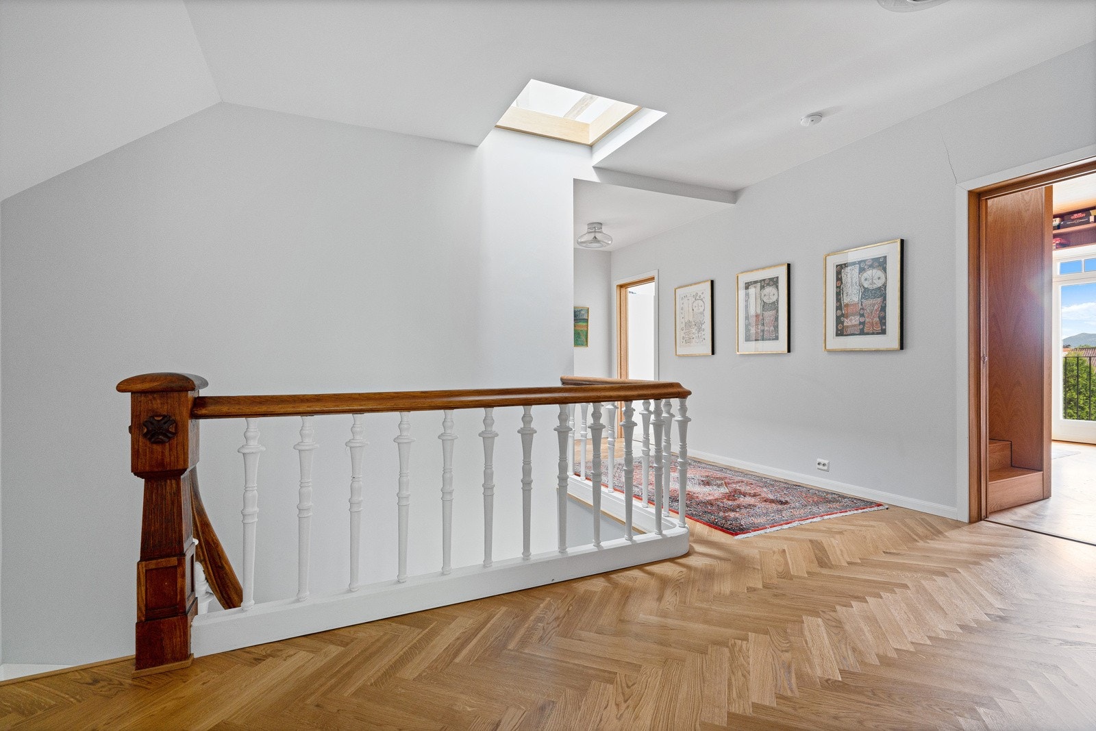 Hall 2. etasje. Galleribilde