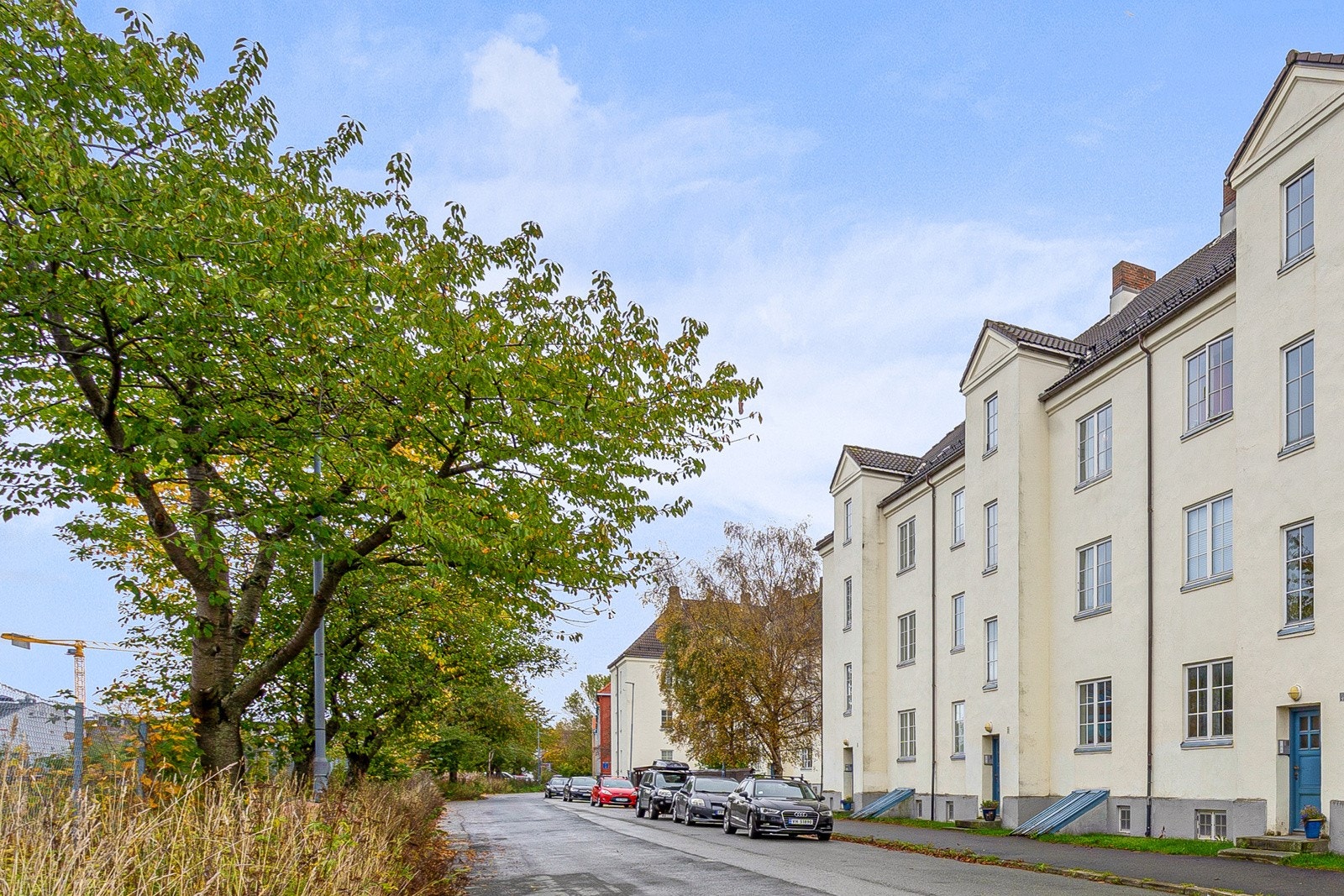 Velkommen til Ulstadløkkveien 24 - En lys og innbydende 2-roms bygårdsleilighet med svært sentral beliggenhet på Lademoen Galleribilde