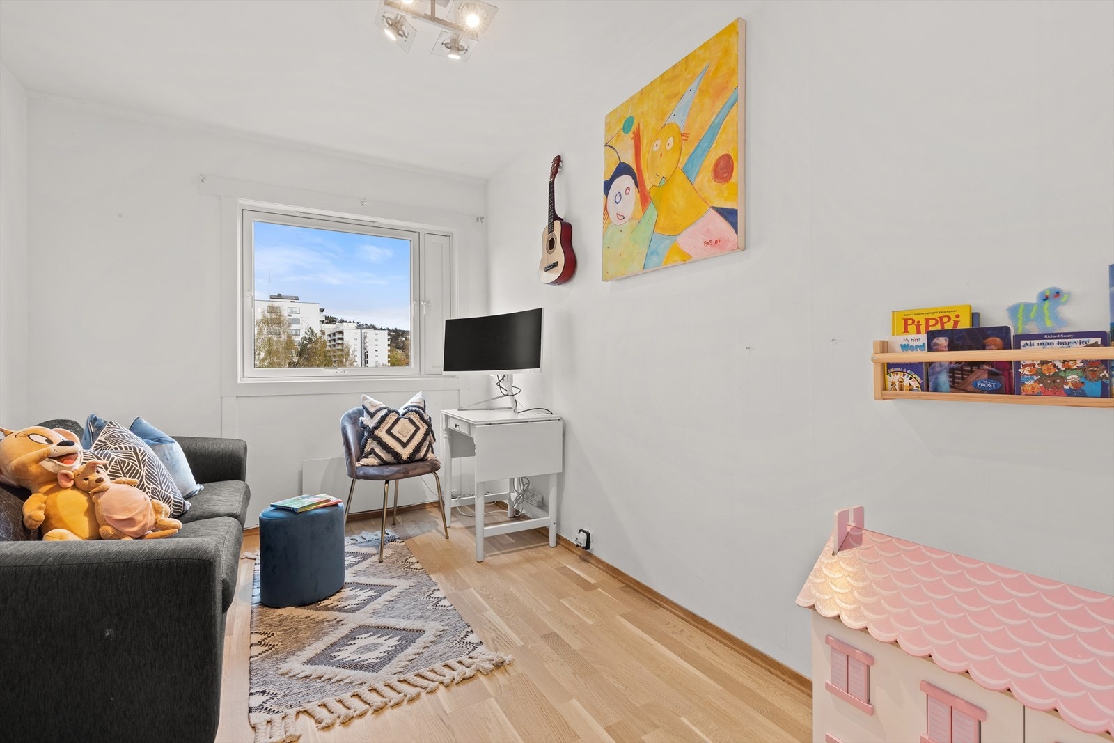 Soverom 2 og 3 egner seg perfekt som barnerom/gjesterom/kontor. Galleribilde