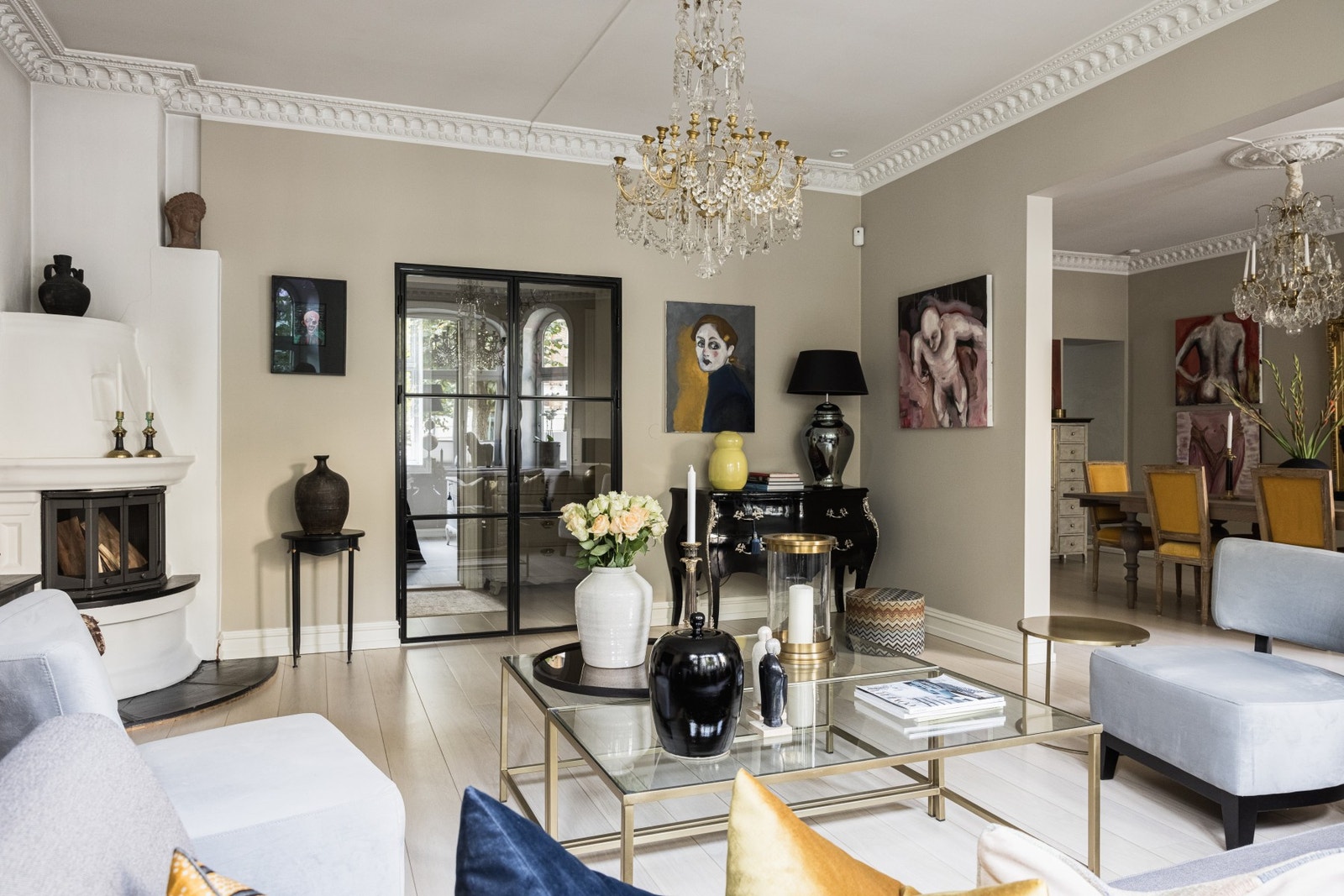 Åpne, store og luftige sosiale samlingsrom. Galleribilde