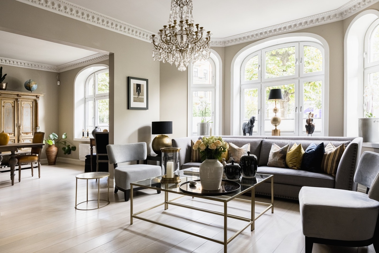 Særdeles gode lysforhold fra flotte vindusflater. Galleribilde