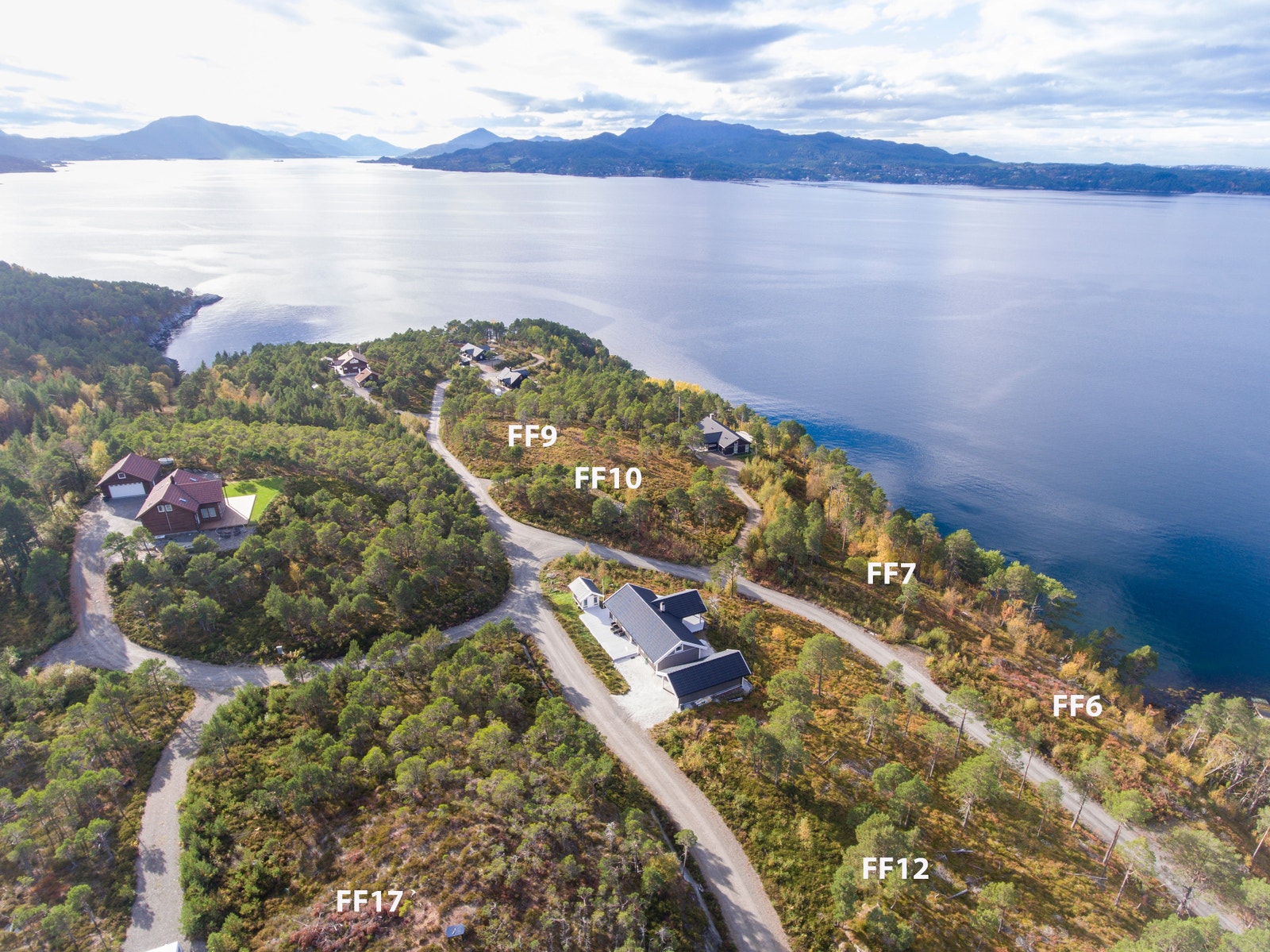 Ta kontakt med grunneier Steinar Fjærvik på tlf. 97191889 Galleribilde