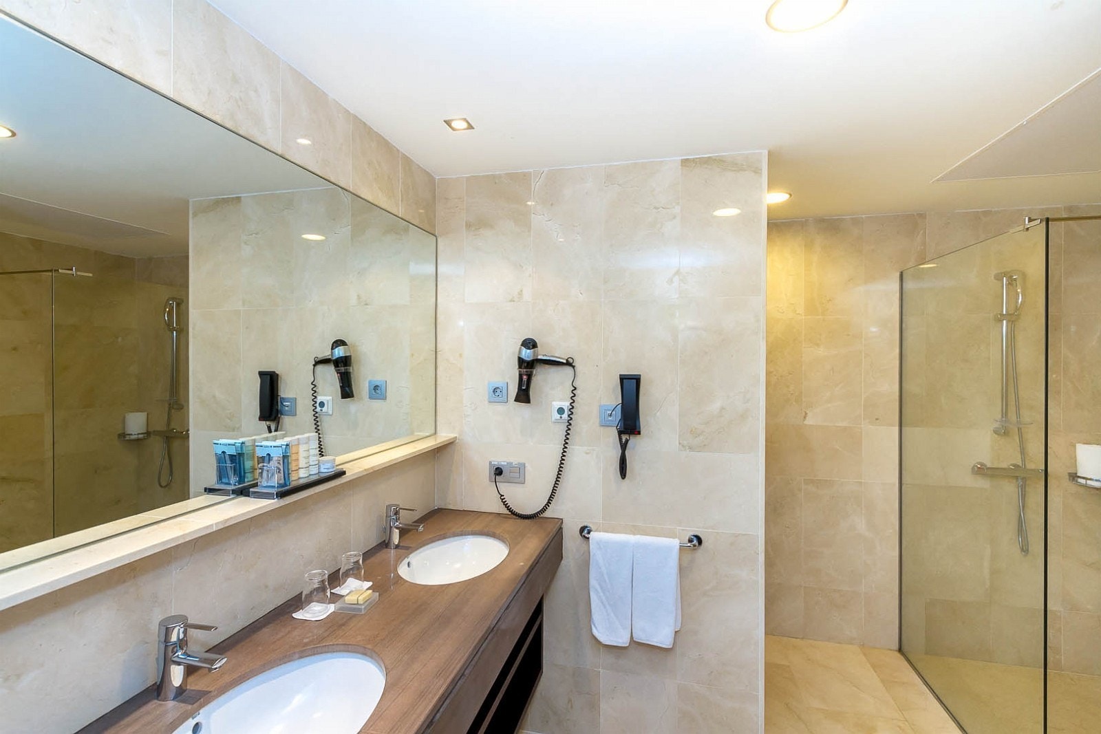 Leiligheten. Galleribilde