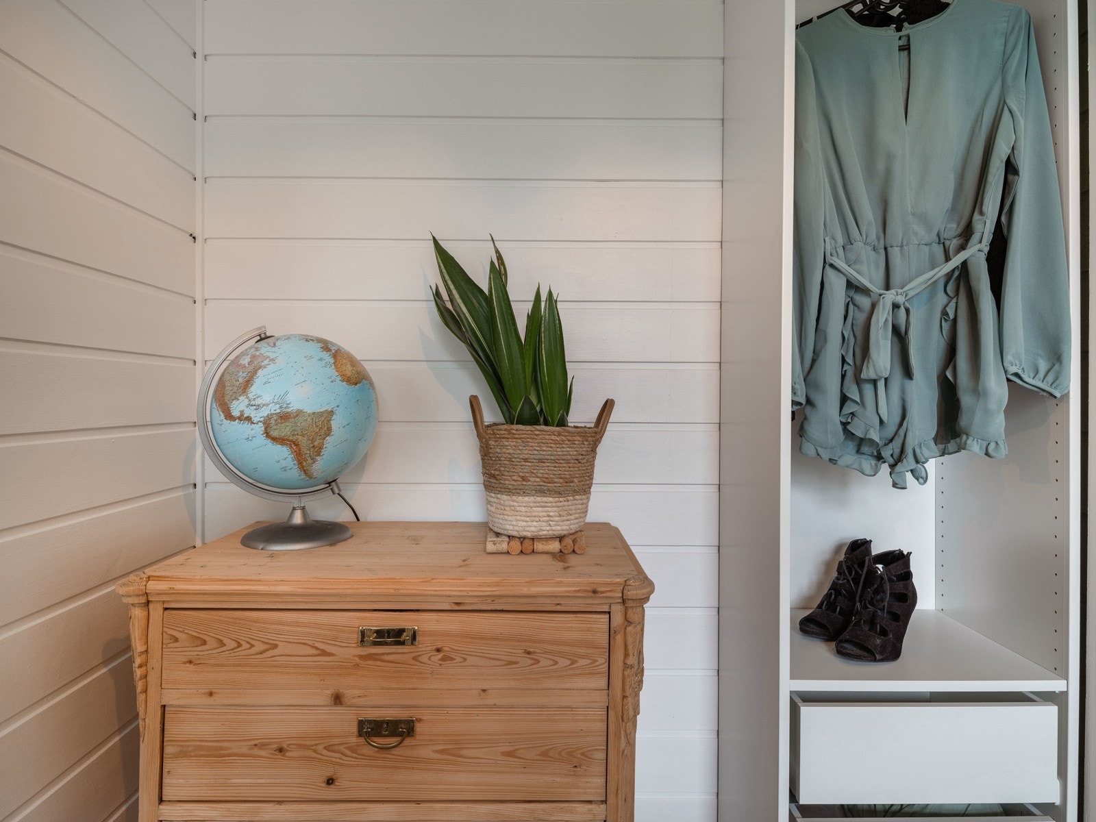 Proaktiv Eiendomsmegling - Plass til garderobeløsning på soverommet. Galleribilde