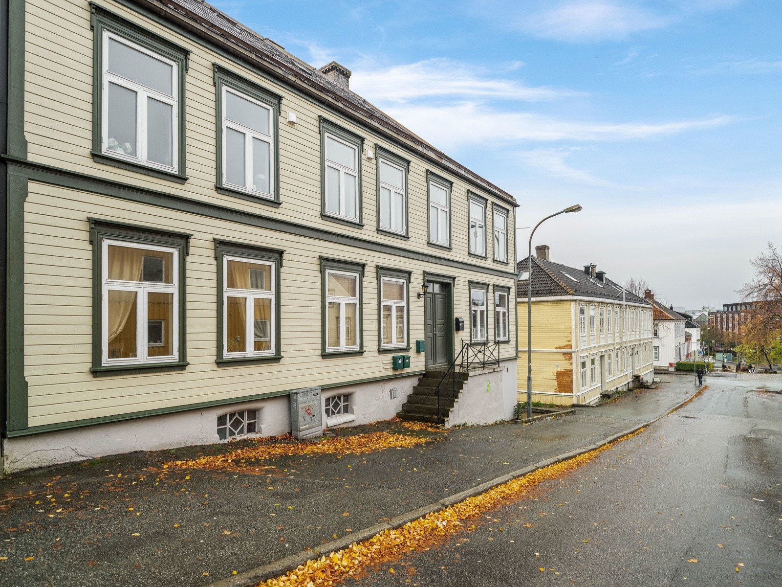 Proaktiv Eiendomsmegling - Kun 2 minutters gange til Bakklandet som er en koselig bydel med brosteinsbelagte gater og små nisjebutikker og kafeer. Galleribilde