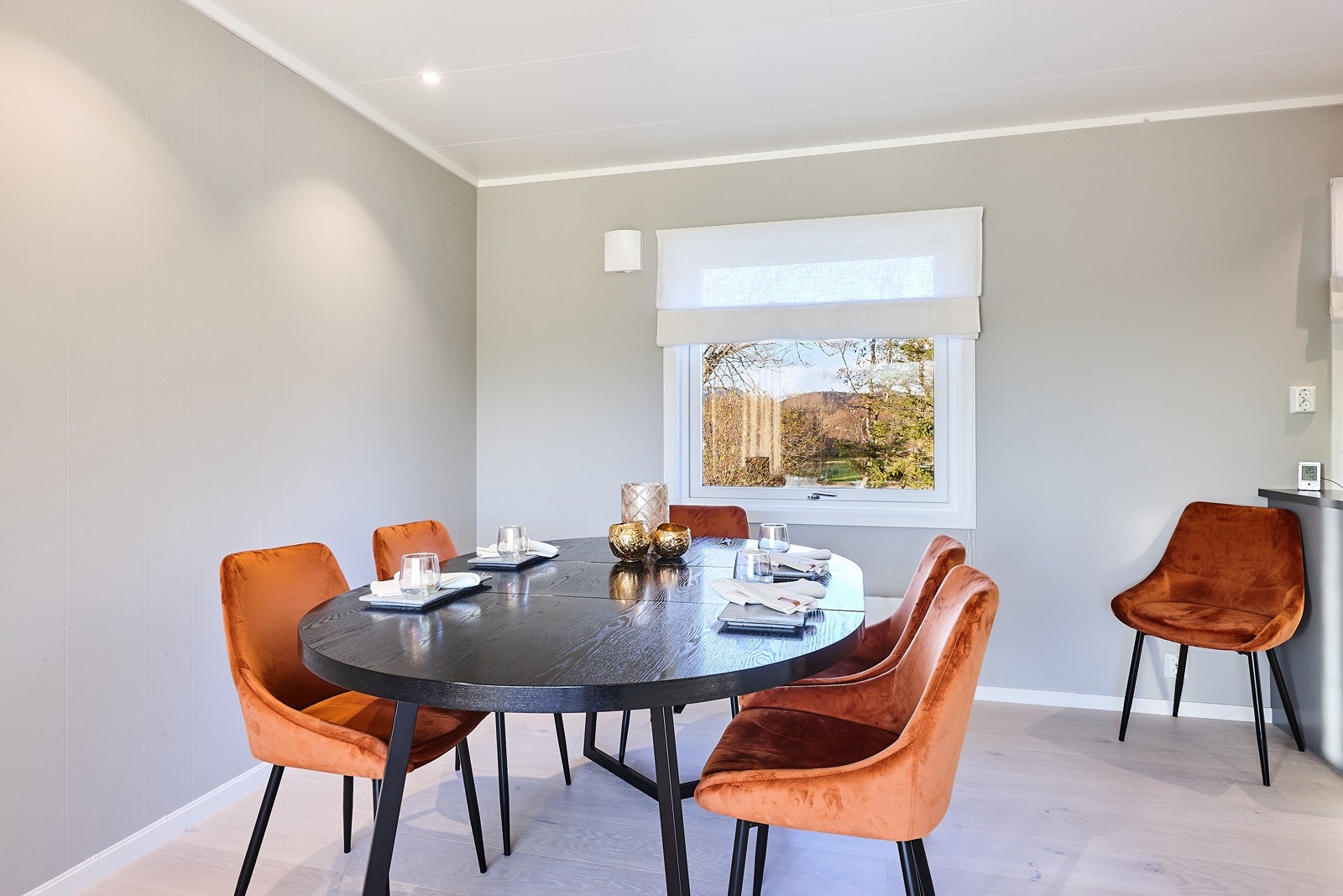 God plass til spisebord hvor du kan hygge deg i godt selskap. Galleribilde