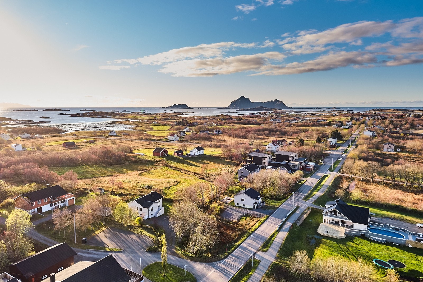Eiendommen har sentral beliggenhet med gangavstand til det meste. Galleribilde