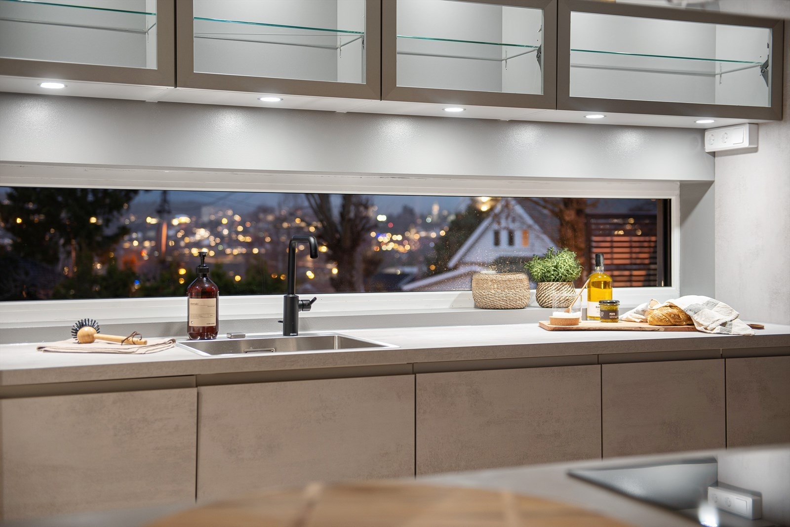 Kjøkken. Bildet er tatt av hus nr. 39 (noe avvik på planløsning kan forekomme). Galleribilde