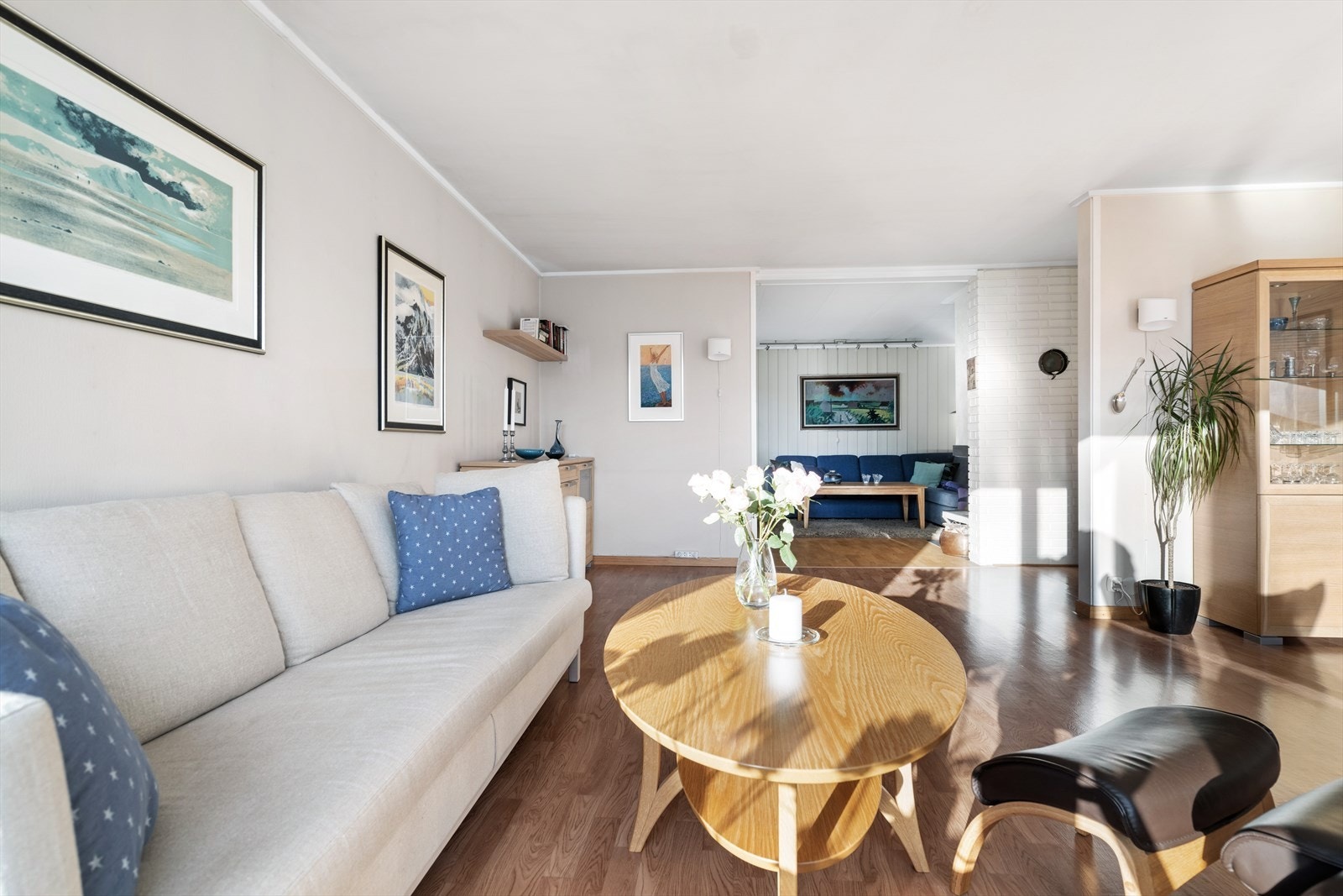 Rommet byr på flere møbleringsmuligheter. Galleribilde