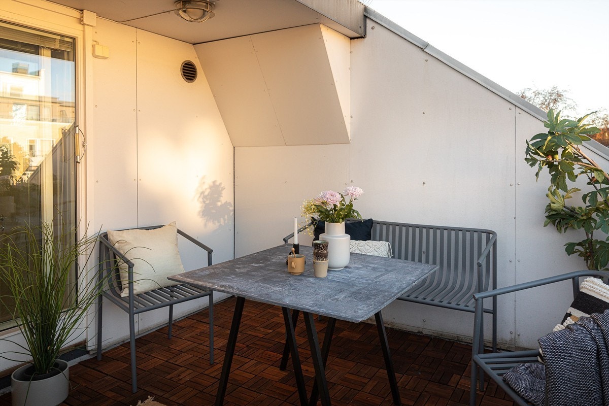 Arealet gir god plass til utemøblement. Galleribilde