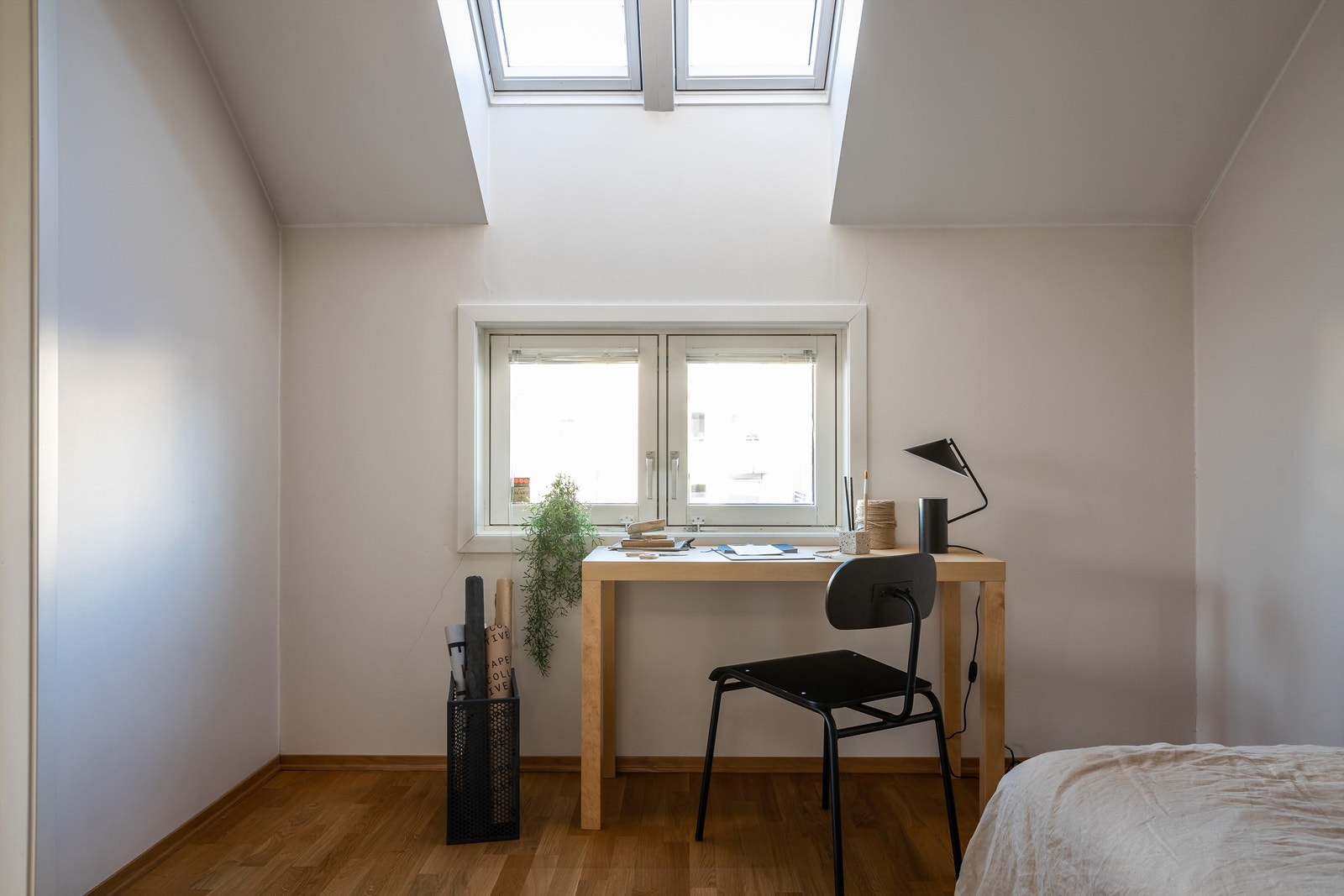 Rommet passer også utmerket som et dedikert kontorrom/hobbyrom. Galleribilde